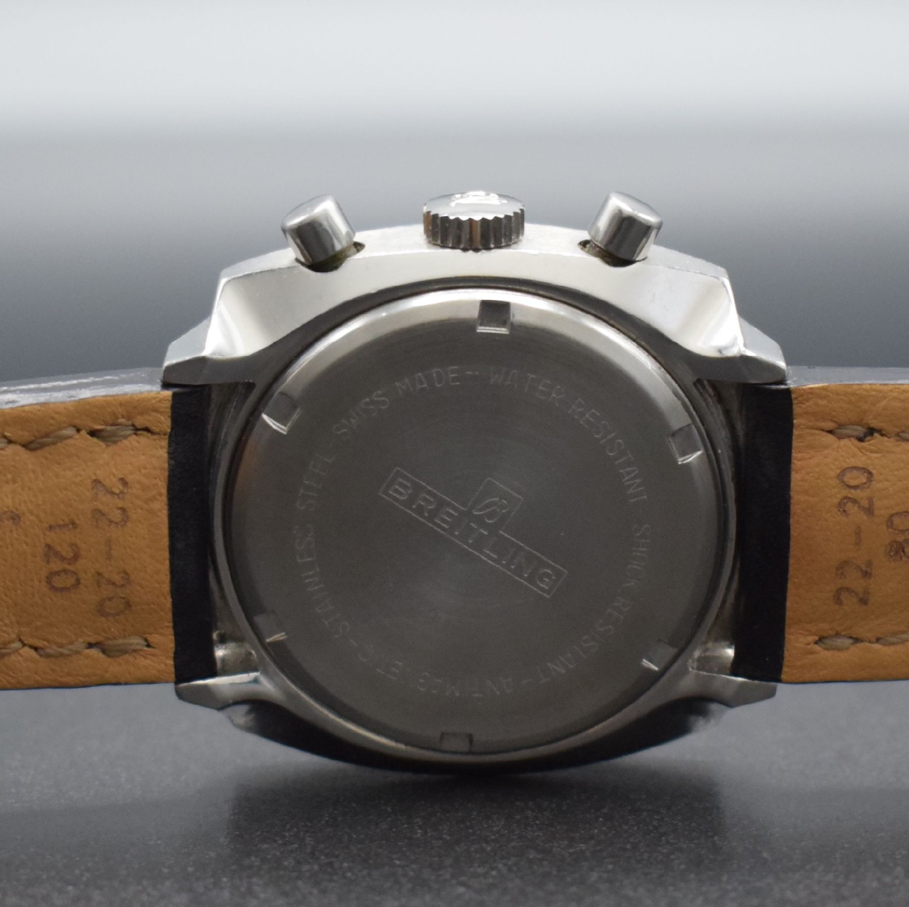Detail h: BREITLING Datora Herrenarmbanduhr mit Chronograph, Schweiz um 1969, Handaufzug, Ref. 2030, Edelstahlgeh., Boden verschr., modernes Breitling-Band & ...