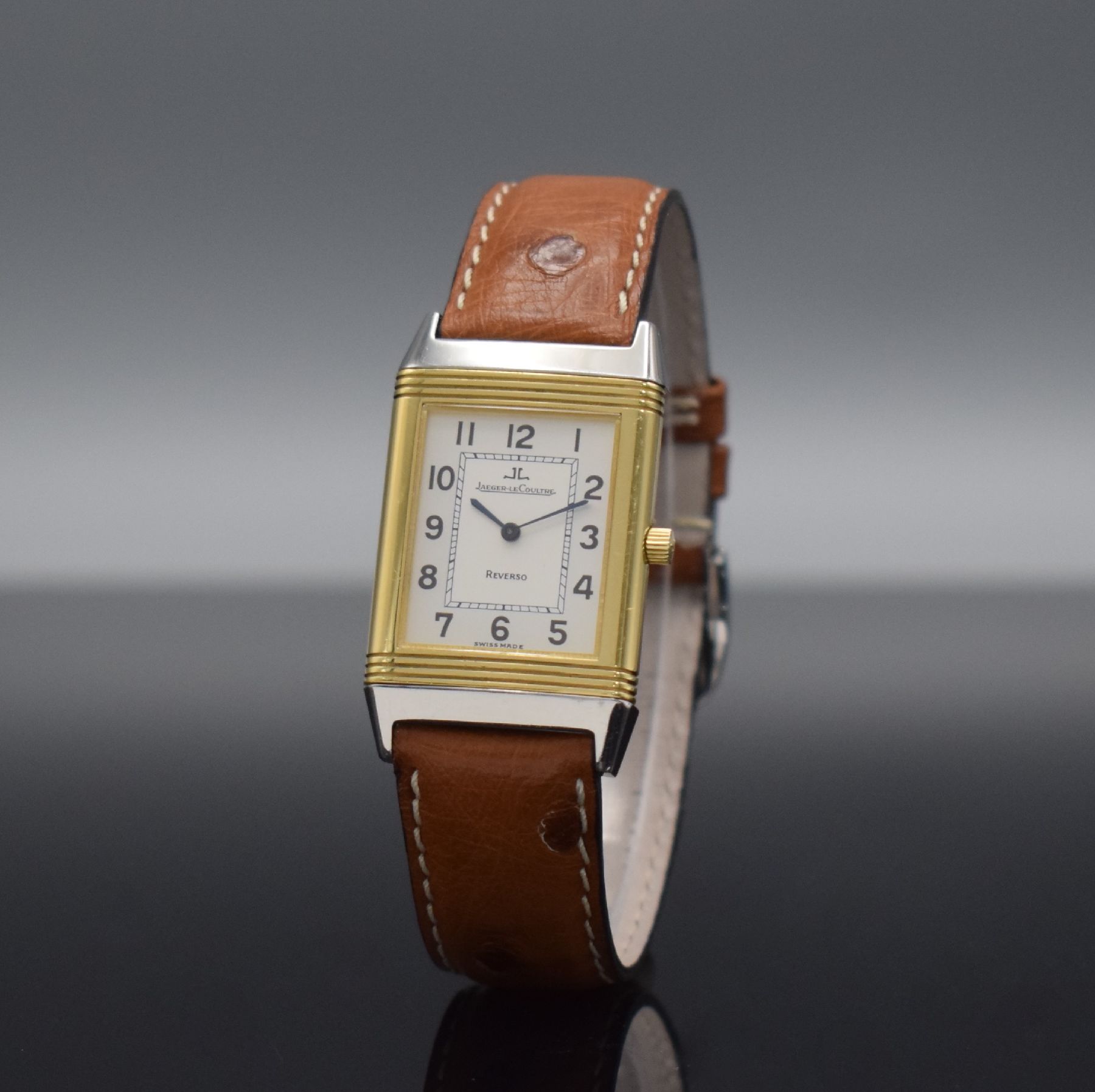 Detail d: Jaeger-LeCoultre Armbanduhr Reverso, Schweiz um 2000, Handaufzug, Ref. 250.5.86, um 180 Grad drehbares Wendegeh. in Edelstahl/Gold komb. m. neutr. ...