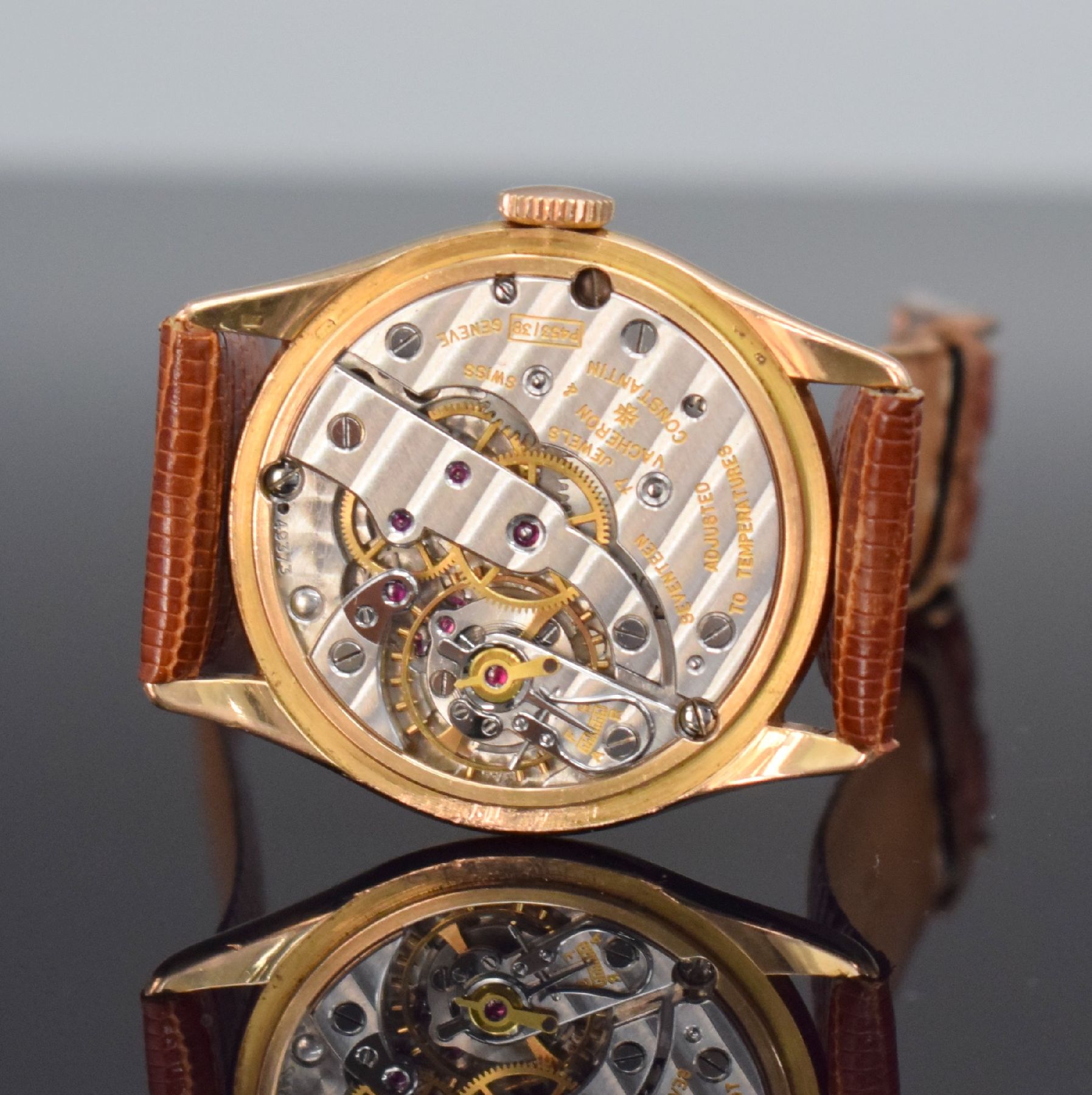 Detail f: VACHERON & CONSTANTIN feine Herrenarmbanduhr in RoseG 750/000 mit Kal. P453/3B, Schweiz um 1948, 3-teil. Geh., Boden & Glasrand aufgedr., originales ...