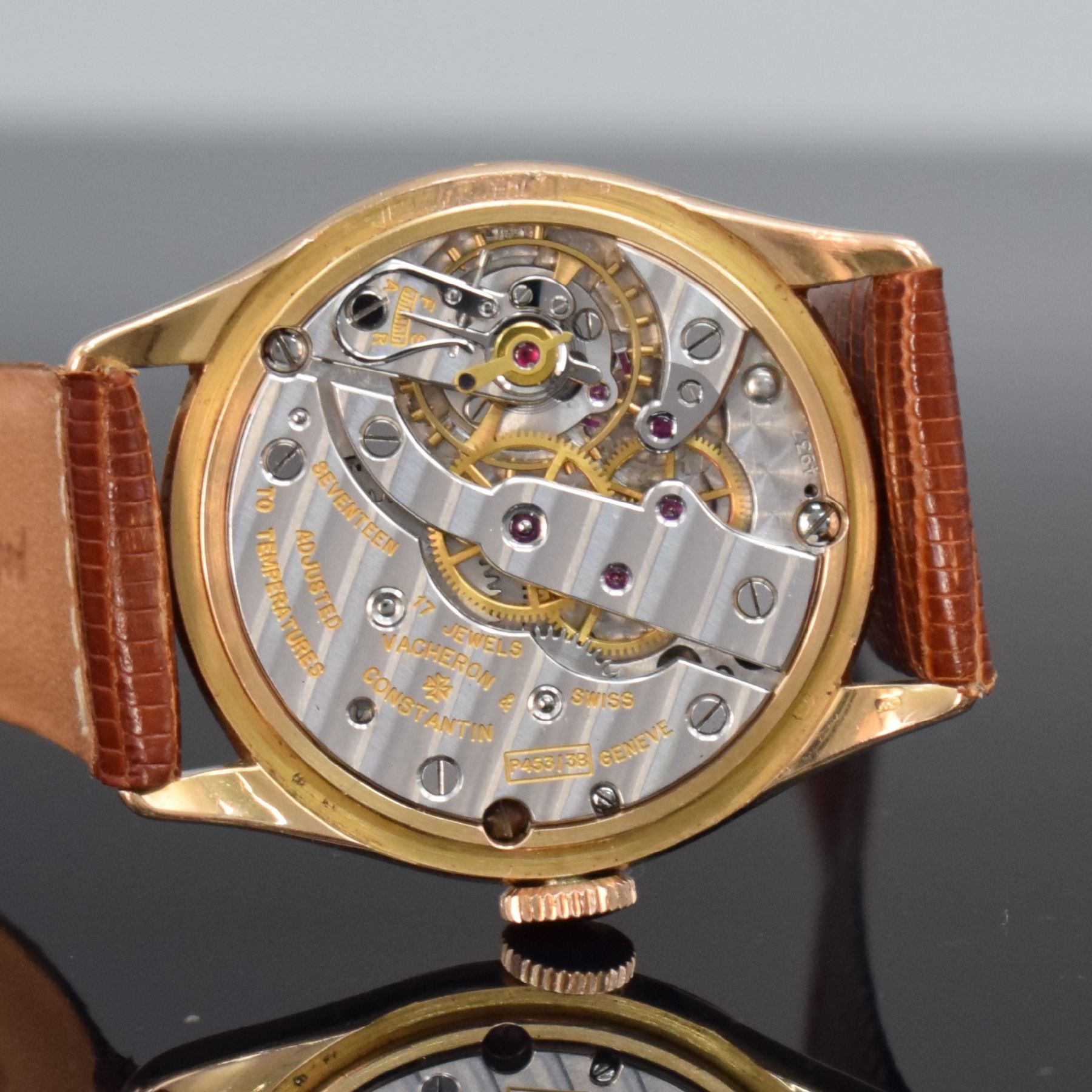 Detail g: VACHERON & CONSTANTIN feine Herrenarmbanduhr in RoseG 750/000 mit Kal. P453/3B, Schweiz um 1948, 3-teil. Geh., Boden & Glasrand aufgedr., originales ...