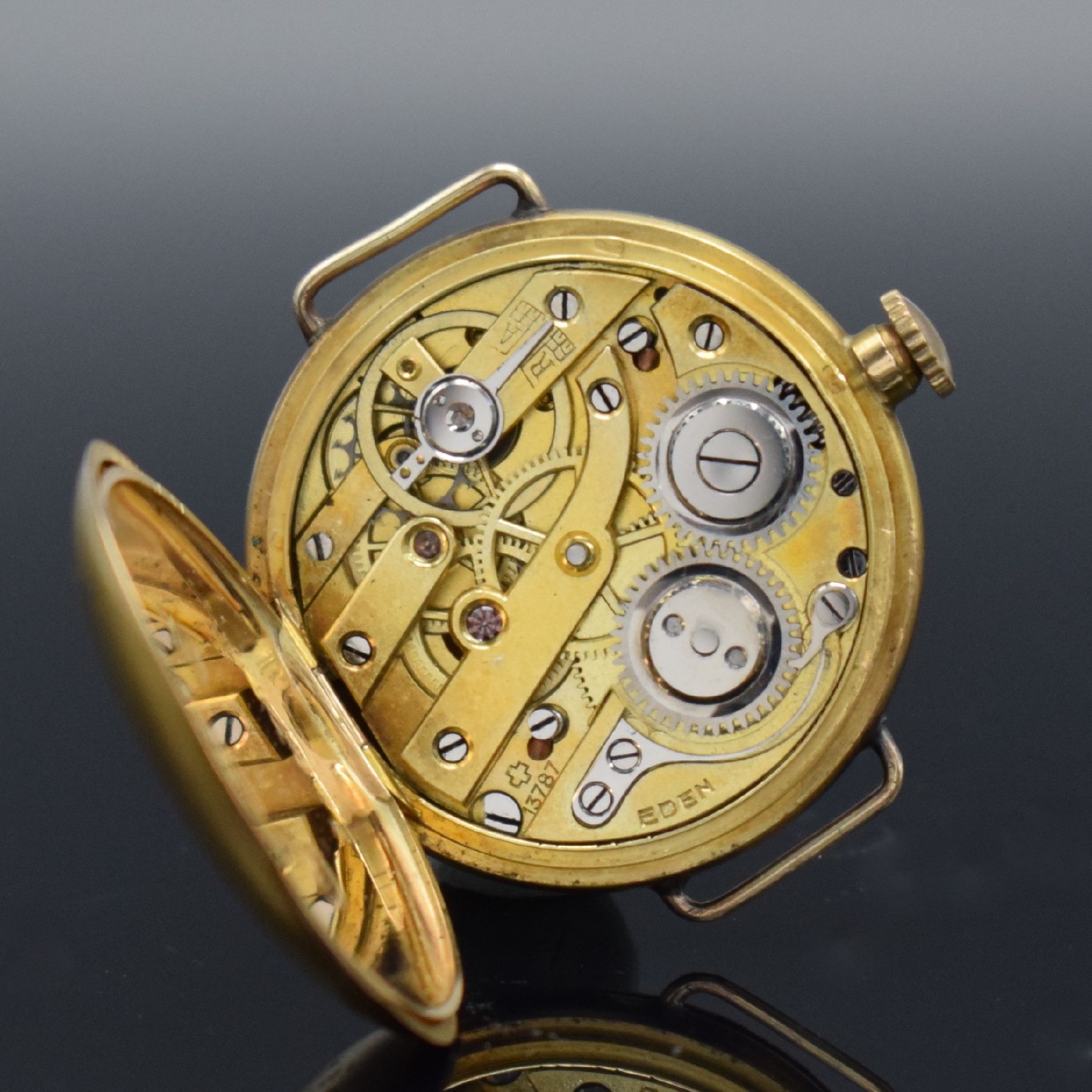 Detail n: Konvolut: 2 Damentaschenuhren in RG & GG 585/000, Schweiz um 1908, beide Emailzifferbl. m. röm. Std., 1 x EDEN 3-Deckel Gold Savonette umgebaut zur ...