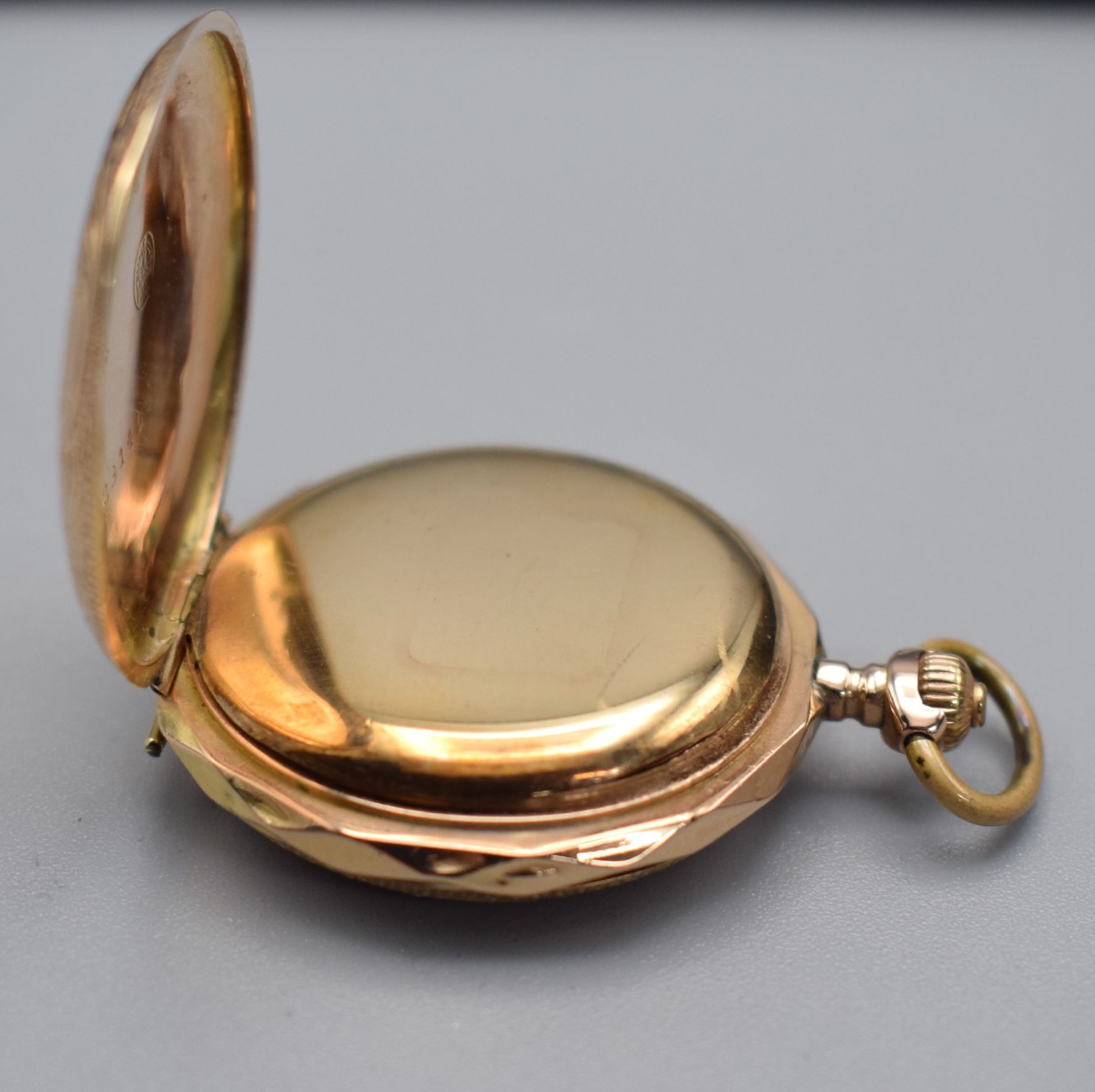 Detail e: MONOPOL / DÜRRSTEIN & Co. Damensavonette in RoseG 585/000, Schweiz um 1890, 2-Deckel Goldgeh., Emailzifferbl. m. arab. Zahlen, gold. Zeiger, verg. ...