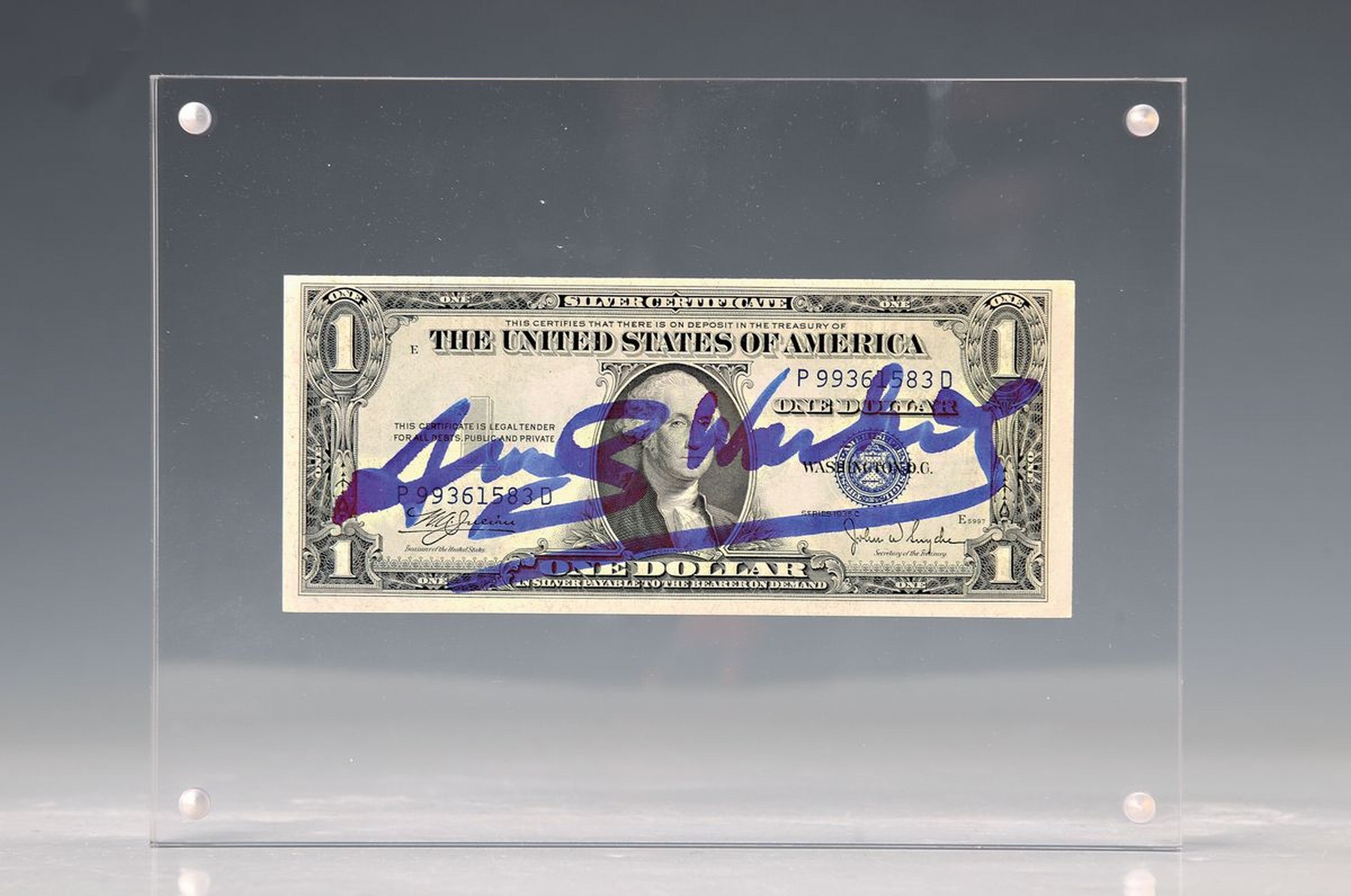 Andy Warhol, 1928-1987, "Dollar", zwischen plexiglas, dieser mit Magnet befestigt, sign., ca. 6,5x15,5 cm, gesamt ca. 15x20 cm, mit ...