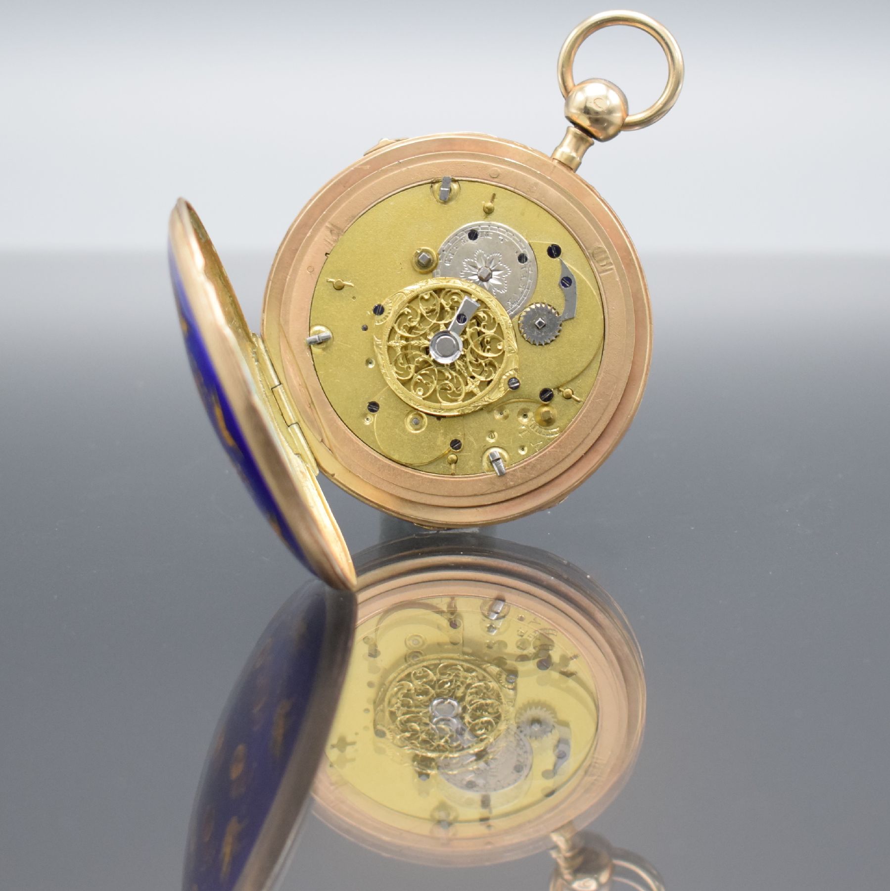 Detail e: Spindeluhr mit Jacquemart und 1/4-Repetition, Frankreich/Schweiz um 1820, verg. Silbergeh. dell., rücks. blau emailliert, guill. Silberzifferbl., ...