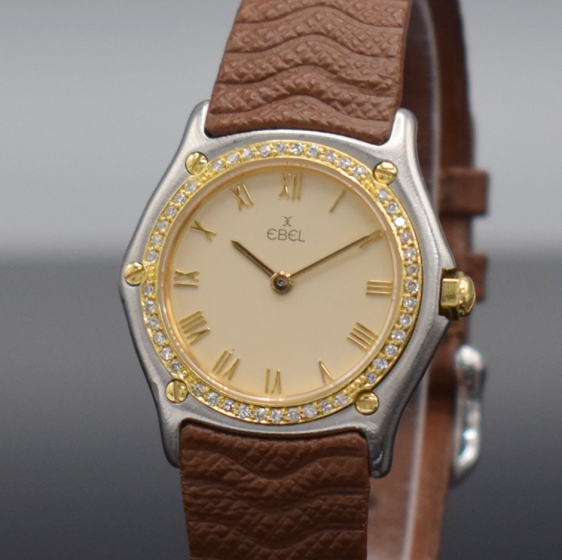 Detail c: EBEL Damenarmbanduhr Classic Wave, Referenz 1481, Edelstahl/Gold kombiniert inkl. orig. Lederband, zus. orig. Gliederband anbei, quarz, 5-fach ...