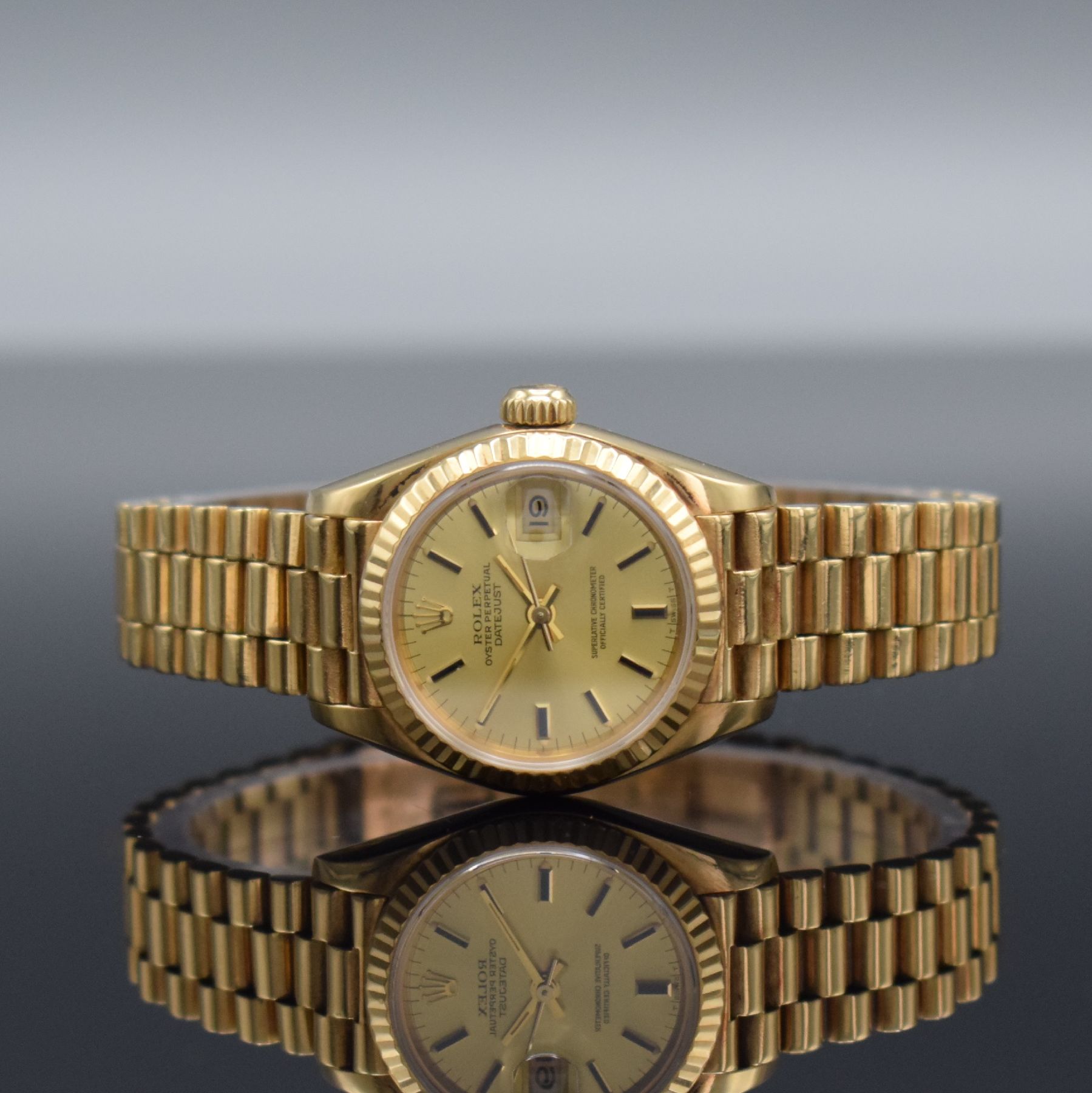ROLEX Datejust Ref. 69178 Damenarmbanduhr in GG 750/000, Schweiz lt. orig. Papier verk. 1984, Automatik, verschr. Oystergeh. m. geriffelter Lünette, ...