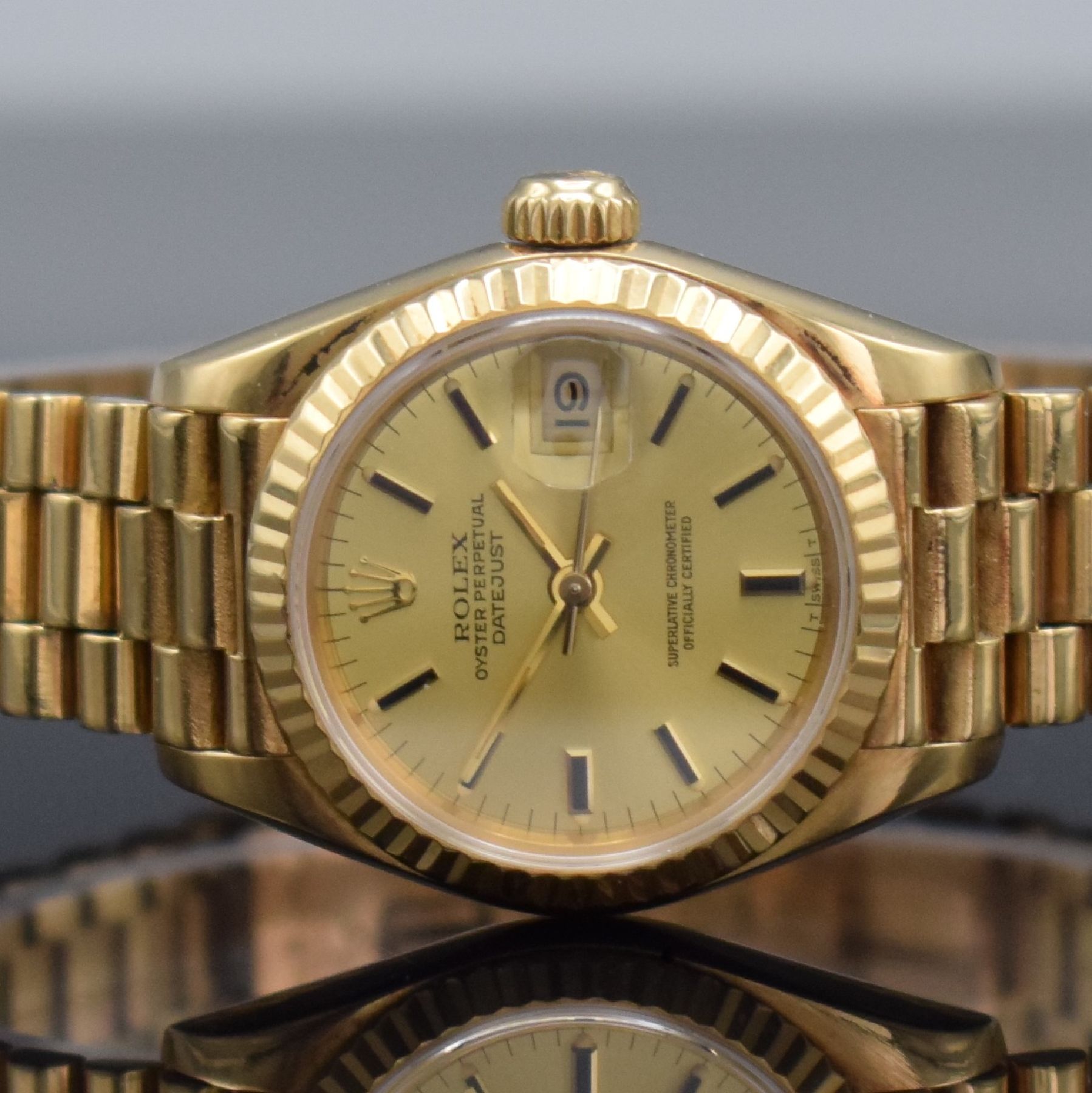 Detail a: ROLEX Datejust Ref. 69178 Damenarmbanduhr in GG 750/000, Schweiz lt. orig. Papier verk. 1984, Automatik, verschr. Oystergeh. m. geriffelter Lünette, ...