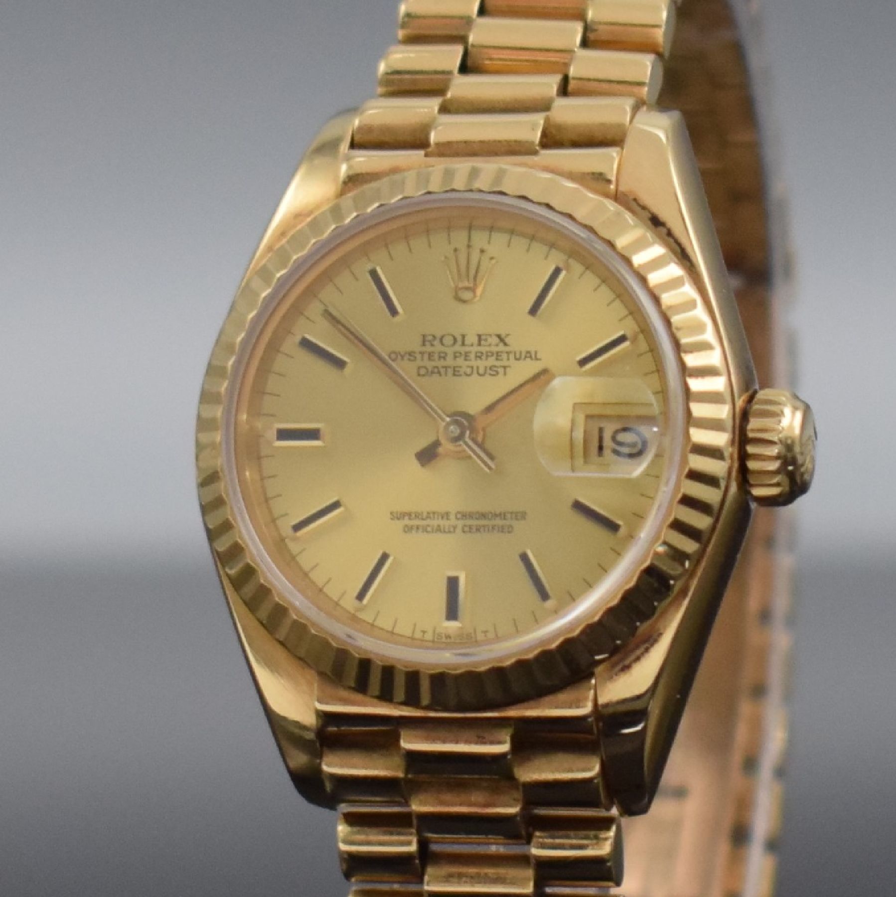 Detail c: ROLEX Datejust Ref. 69178 Damenarmbanduhr in GG 750/000, Schweiz lt. orig. Papier verk. 1984, Automatik, verschr. Oystergeh. m. geriffelter Lünette, ...