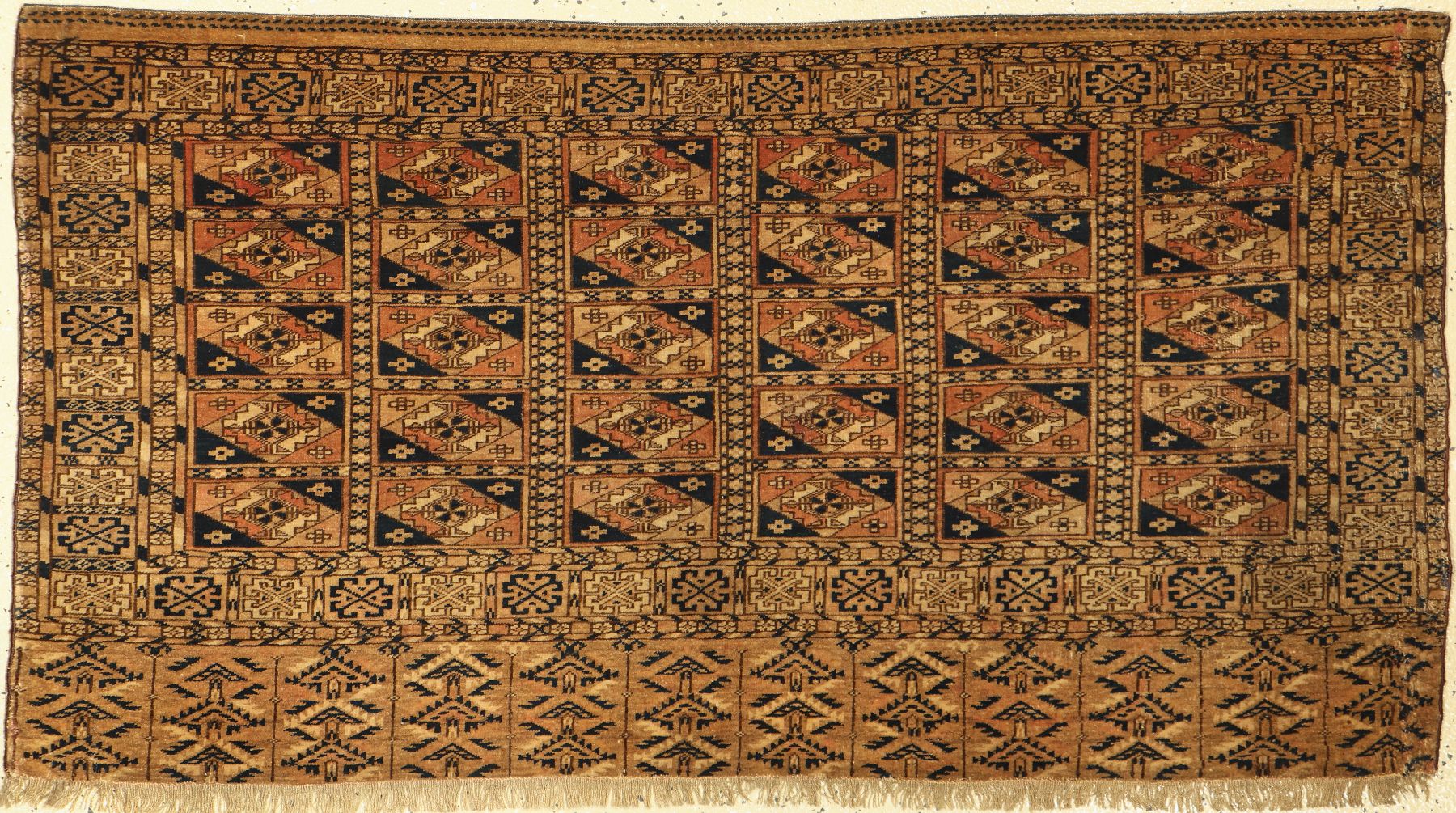 Tekke Tschowal antik, Turkmenistan, Ende 19.Jhd., Wolle auf Wolle, ca. 123 x 67 cm, EHZ: 2-3, sehr feine Knüpfung