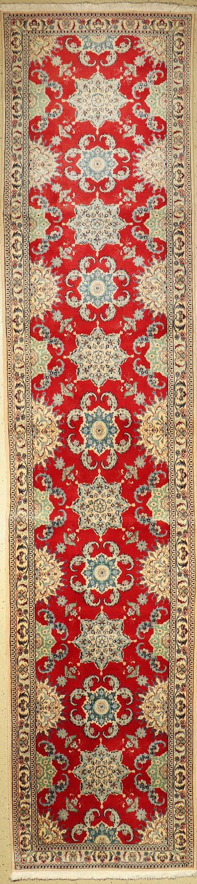 Nain fein(9La), Persien, ca. 50 Jahre, Korkwolle mit Seide, ca. 450 x 100 cm, EHZ: 2-3, (gereinigt)