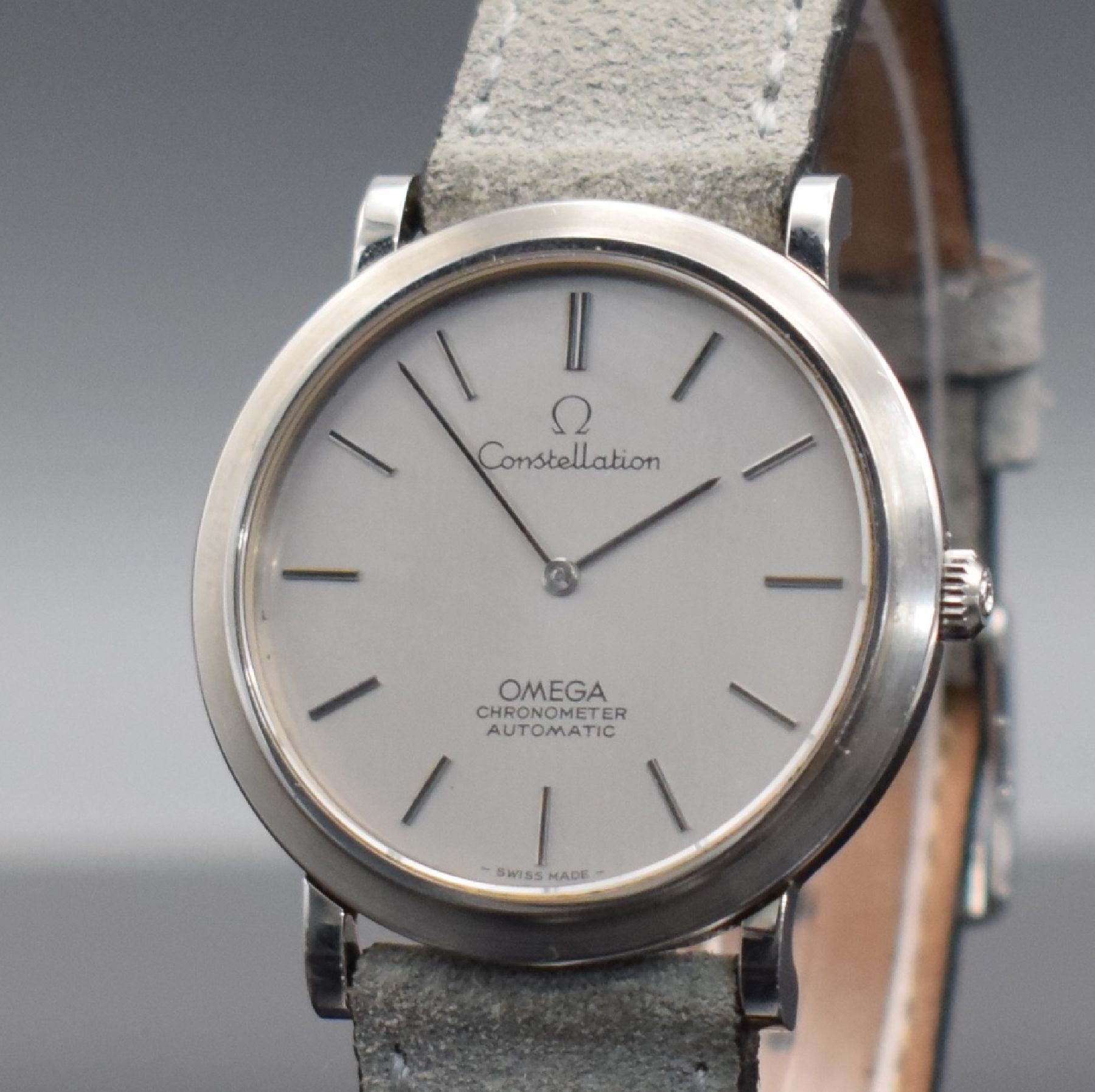 Detail c: OMEGA Constellation Chronometer Herrenarmbanduhr in Edelstahl, Schweiz um 1974, Automatik, Ref. 157.0001, 3-teil. Geh., Boden & Glasrand aufgedr., ...