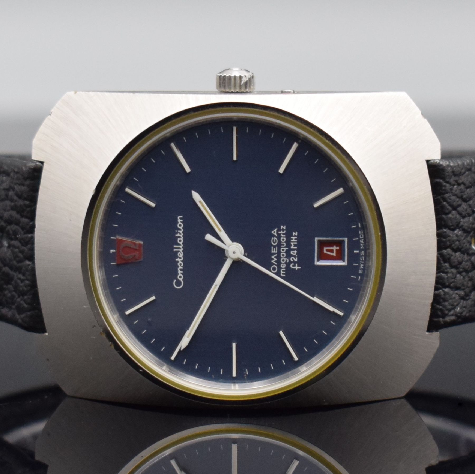 Detail a: OMEGA Constellation Megaquartz PROTOTYP Nr. 3803 sehr seltene Herrenarmbanduhr in Stahl, Schweiz um 1971, Quarz 2,4 MHz, schweres 2- tlg. Geh., Boden ...