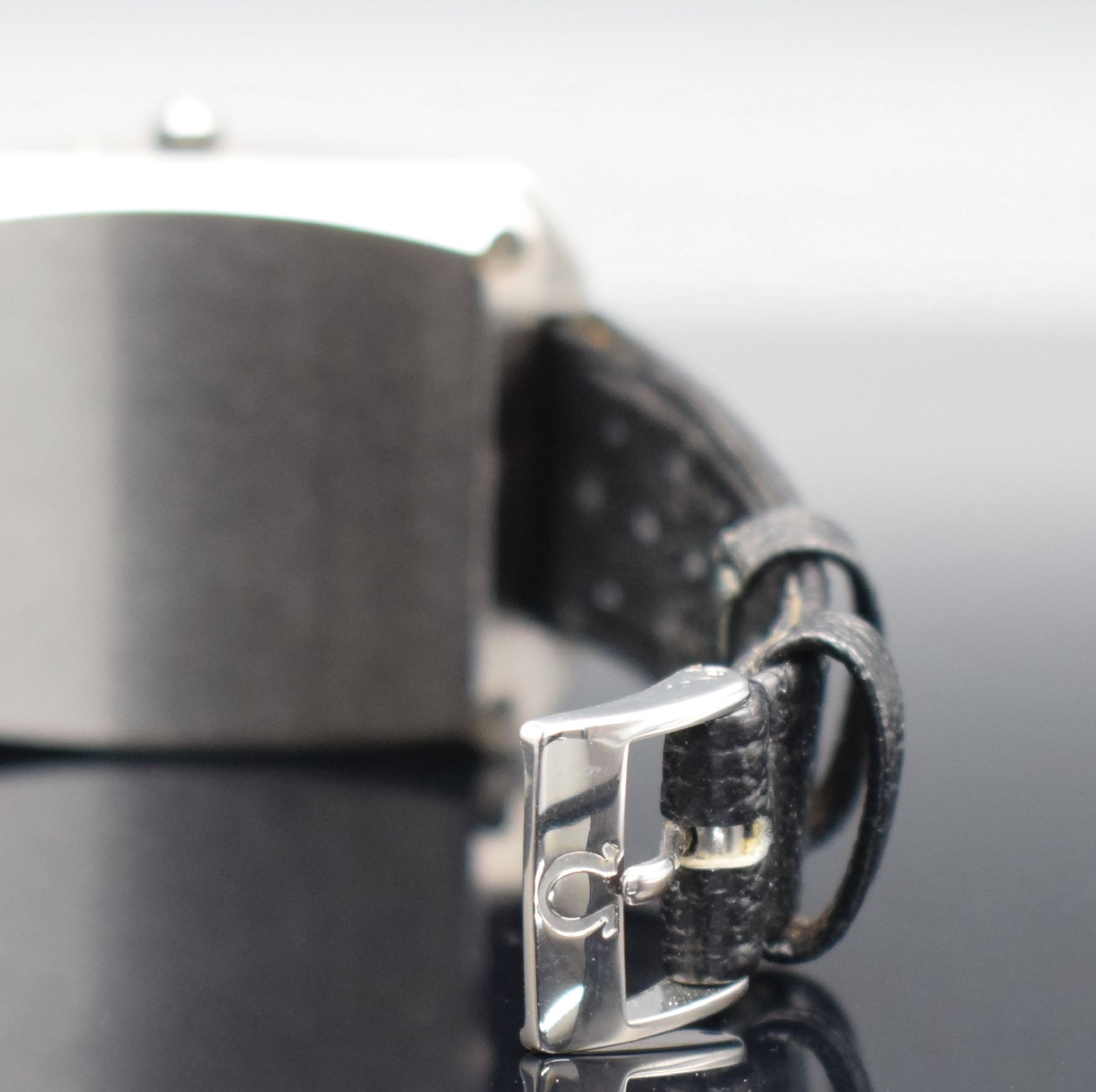 Detail d: OMEGA Constellation Megaquartz PROTOTYP Nr. 3803 sehr seltene Herrenarmbanduhr in Stahl, Schweiz um 1971, Quarz 2,4 MHz, schweres 2- tlg. Geh., Boden ...
