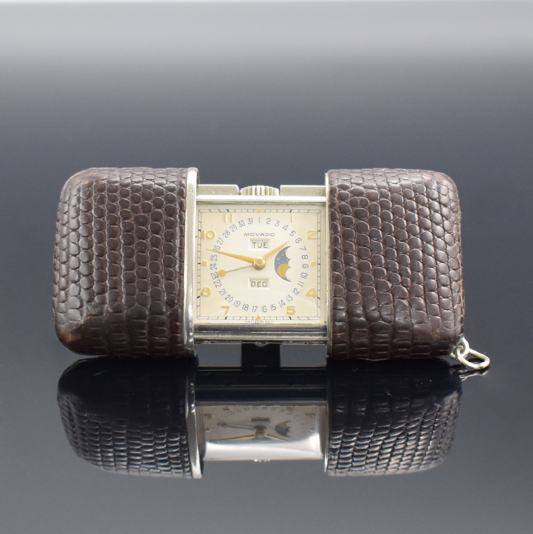 MOVADO Ermeto seltenes Reiseührchen mit Vollkalender & Mondphase, Schweiz um 1940, Handaufzug, Nickel-Geh. m. Lederbezug, beids. aufschiebbar, ...