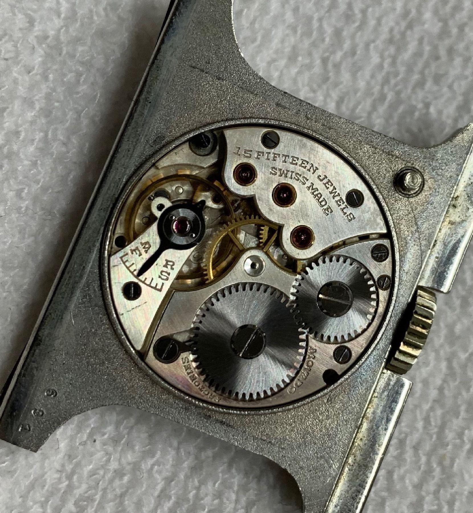 Detail g: MOVADO Ermeto seltenes Reiseührchen mit Vollkalender & Mondphase, Schweiz um 1940, Handaufzug, Nickel-Geh. m. Lederbezug, beids. aufschiebbar, ...