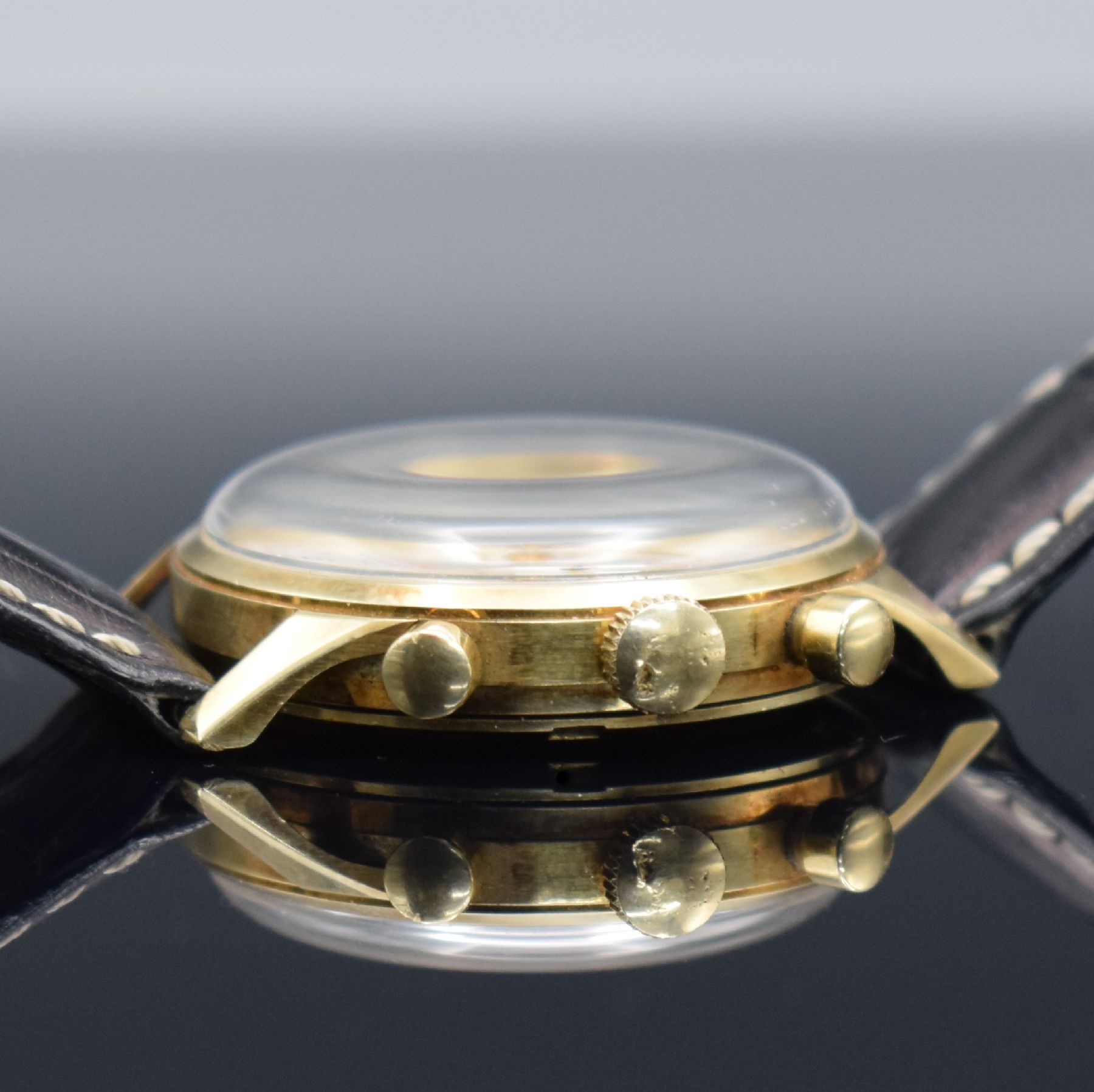 Detail e: GALLET Yachting-Chronograph im verschraubtem GG 585/000 Gehäuse mit Kal. Excelsior Park 4- 68, Schweiz um 1960, 2-teil. Geh., silb. Zifferbl. m. ...
