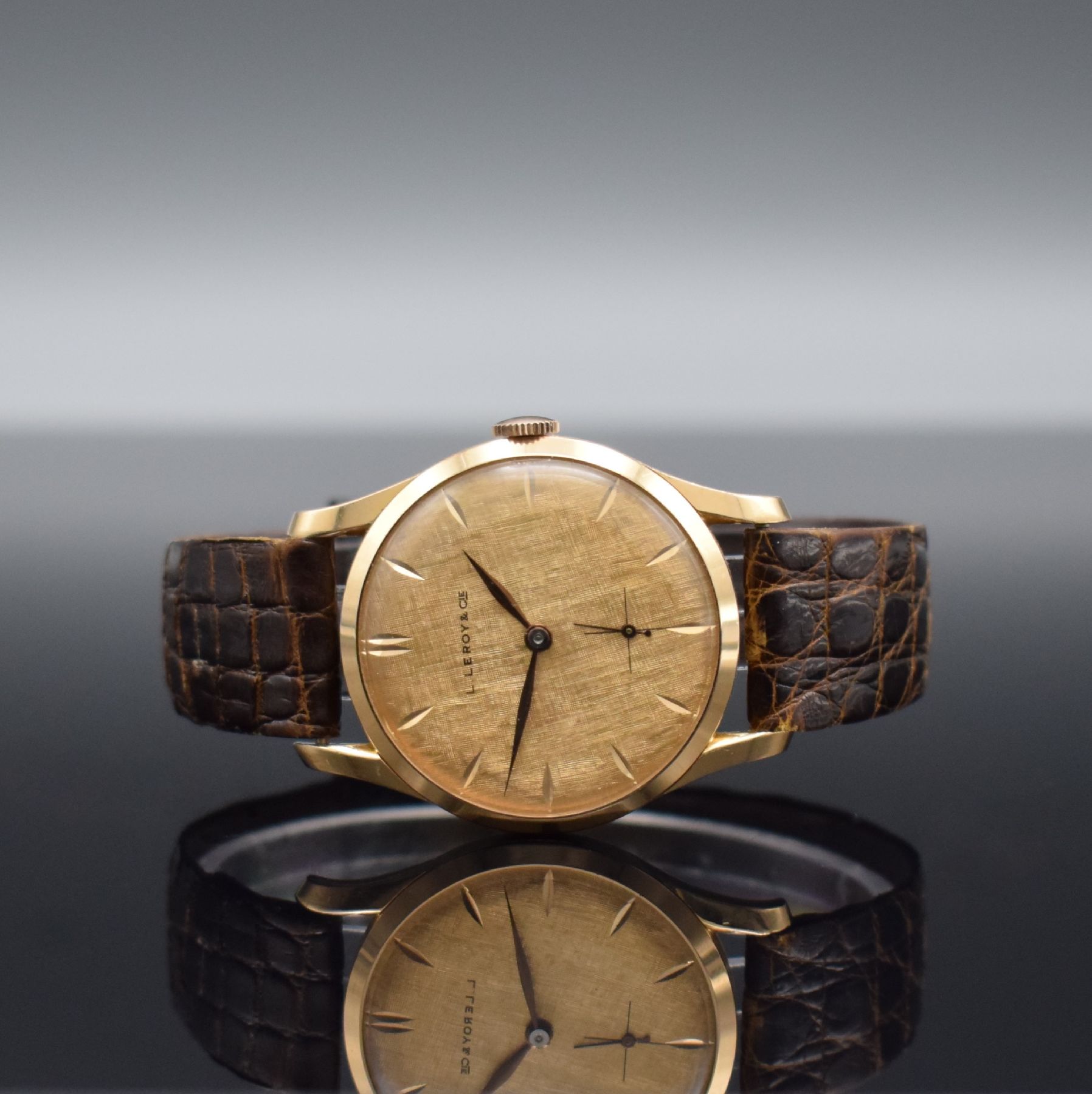 L. LEROY & Cie / PESEUX 260 extrem seltene Herrenarmbanduhr in RG 750/000, Schweiz um 1960, Handaufzug, schweres 3-teil. Gehäuse, Boden & Glasrand ...