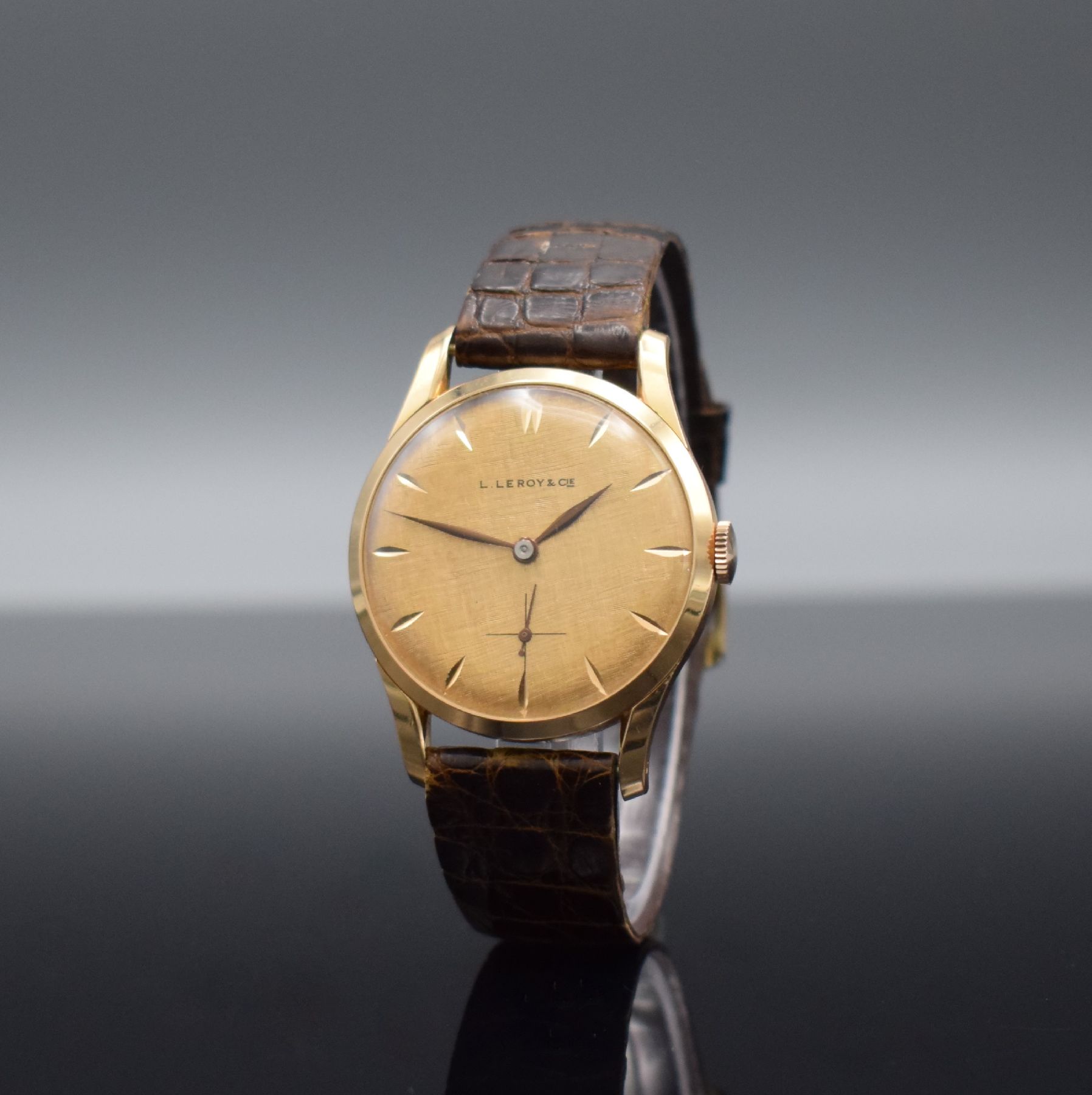 Detail b: L. LEROY & Cie / PESEUX 260 extrem seltene Herrenarmbanduhr in RG 750/000, Schweiz um 1960, Handaufzug, schweres 3-teil. Gehäuse, Boden & Glasrand ...