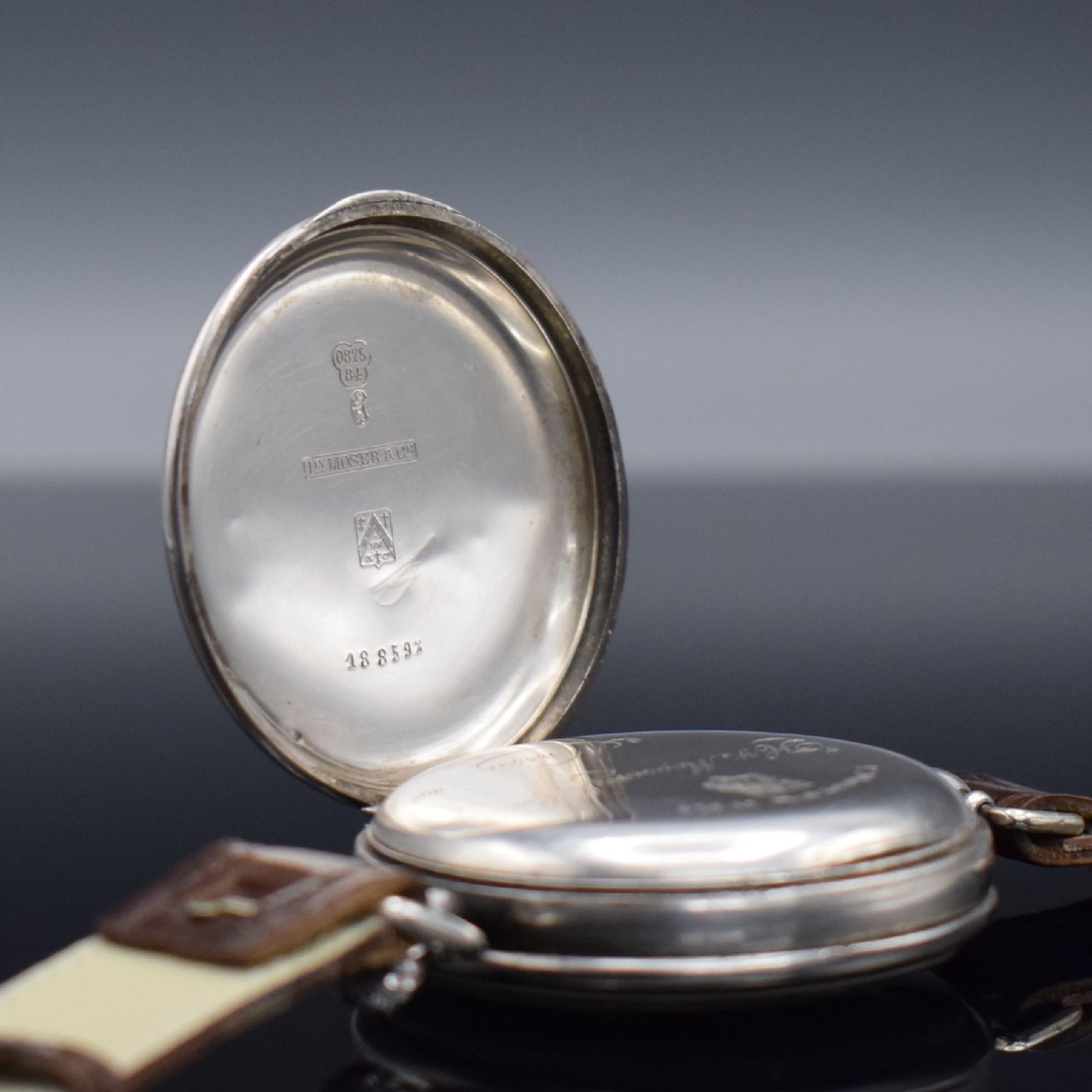 Detail e: Hy MOSER & Co. seltener früher großer Herrenchronograph in Silber, Schweiz um 1915, Handaufzug, glattes Scharniergeh., Glasrand aufgedr., bewegl. ...