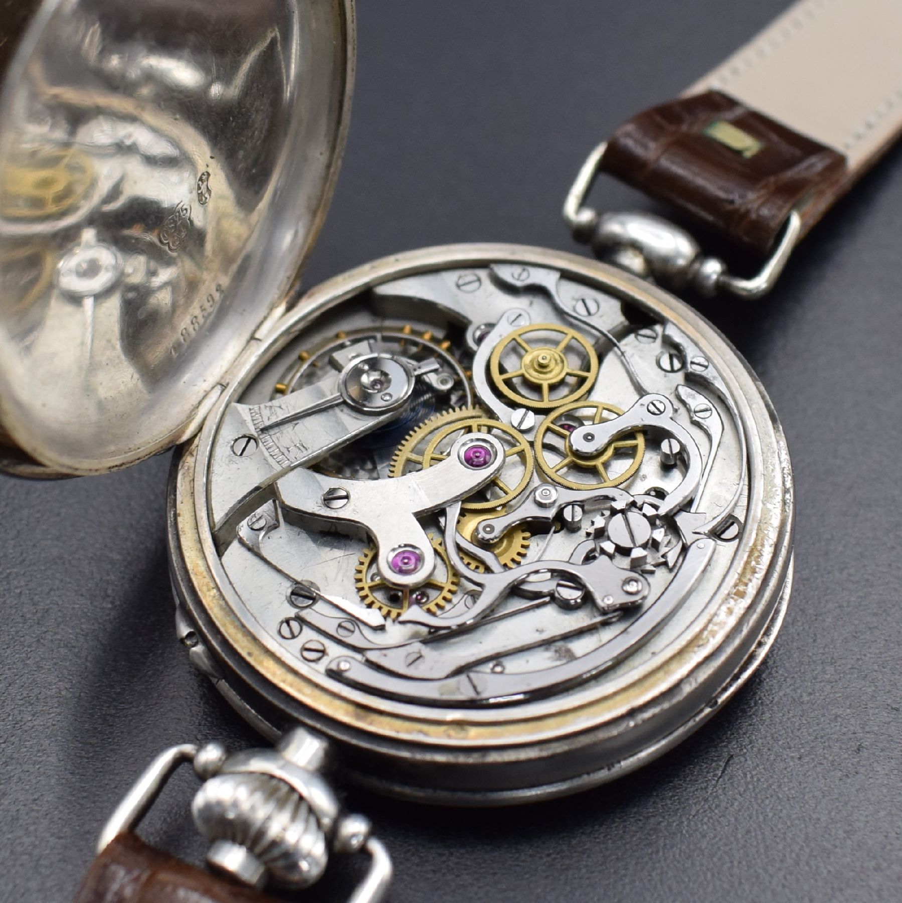 Detail h: Hy MOSER & Co. seltener früher großer Herrenchronograph in Silber, Schweiz um 1915, Handaufzug, glattes Scharniergeh., Glasrand aufgedr., bewegl. ...