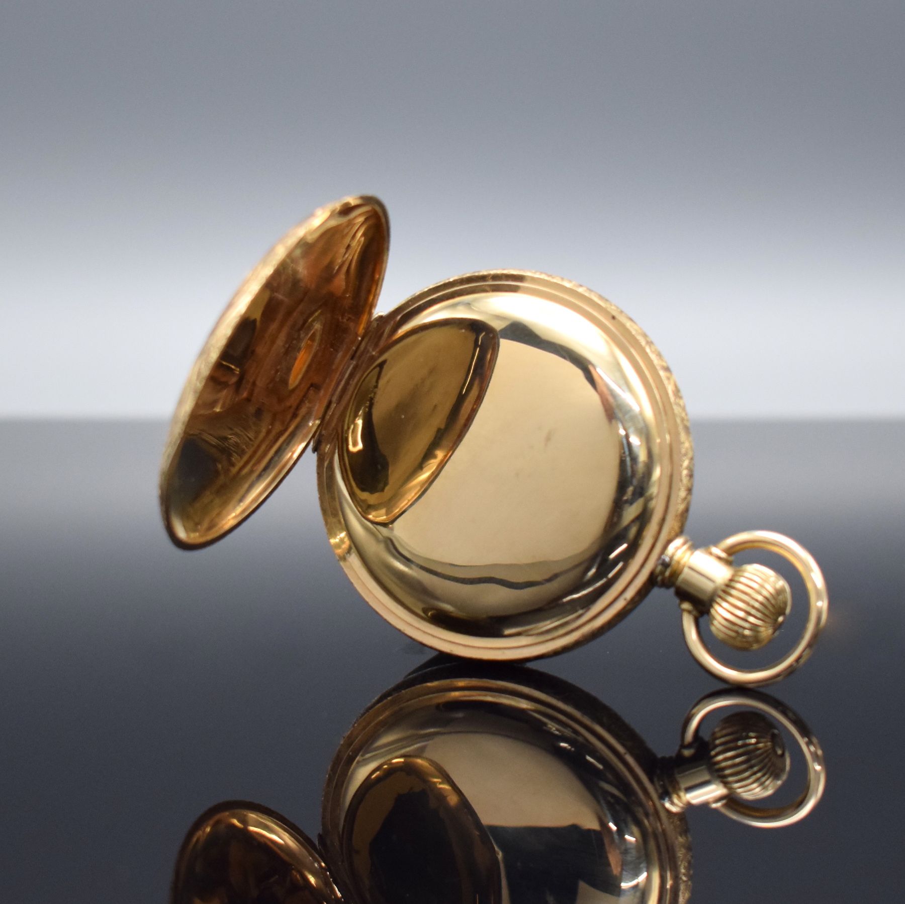 Detail e: LONGINES / Sweningsen Kal. 21.59 schwere seltene Herrensavonette in GG 585/000, Schweiz/USA um 1880, vollgrav. 3-Deckel Goldgeh., 2-teil. ...