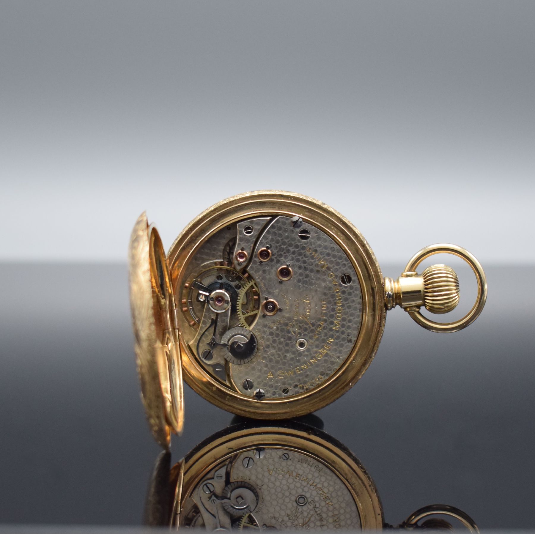 Detail g: LONGINES / Sweningsen Kal. 21.59 schwere seltene Herrensavonette in GG 585/000, Schweiz/USA um 1880, vollgrav. 3-Deckel Goldgeh., 2-teil. ...