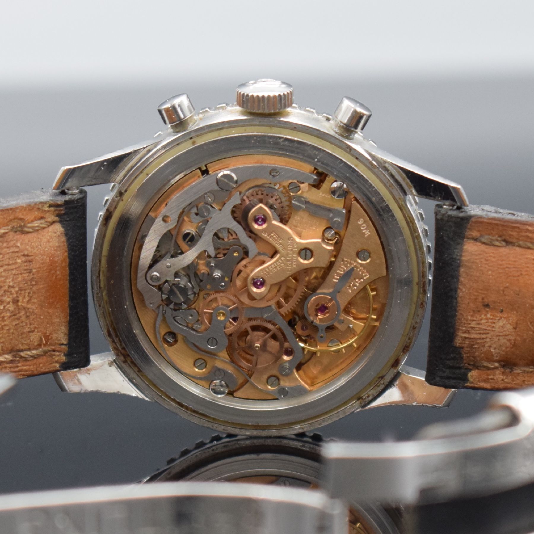Detail g: BREITLING Navitimer Herrenarmbanduhr mit Schaltradchronograph in Stahl, Schweiz um 1964, Handaufzug, Ref. 806, Boden aufgedr., spät. orig. Breitling ...