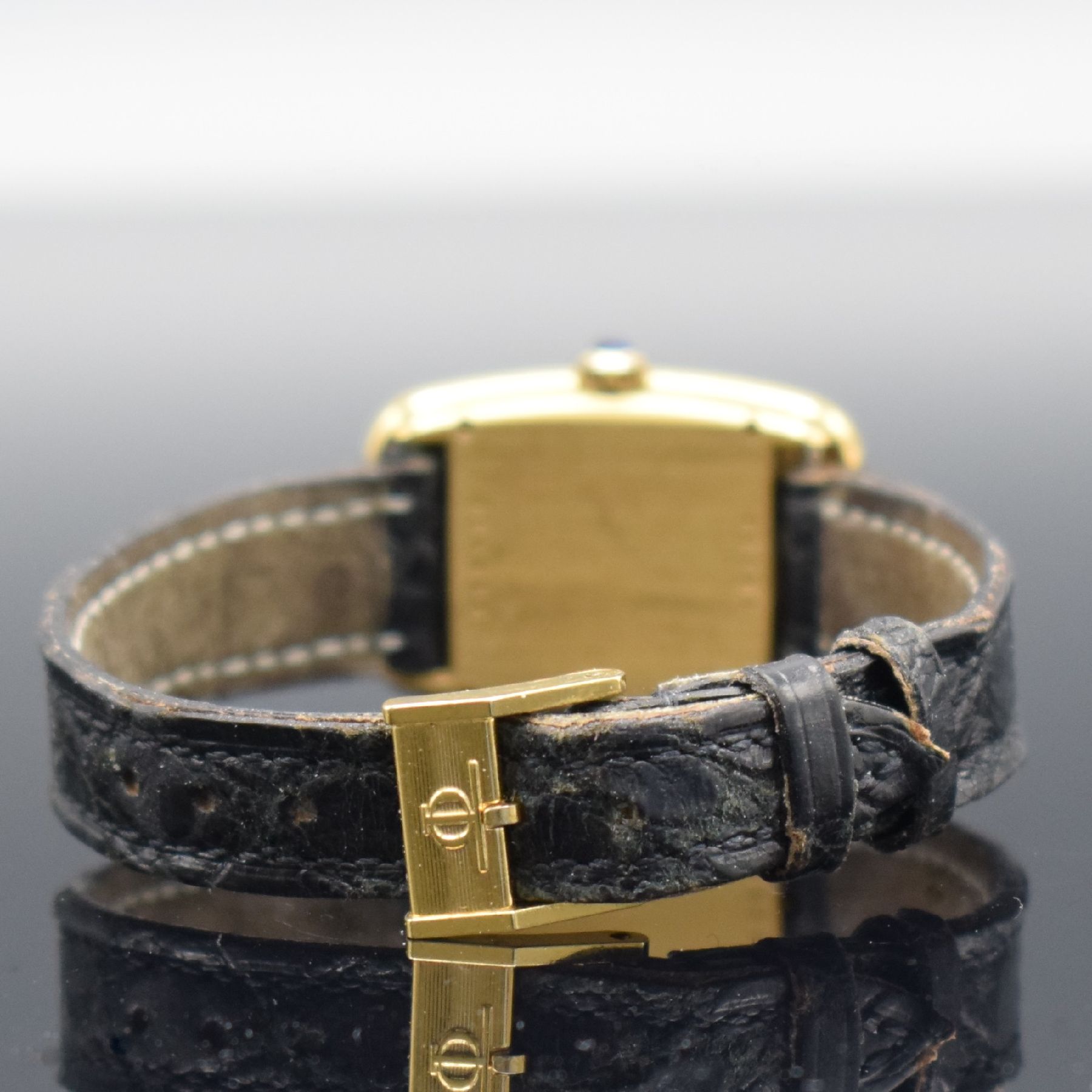Detail d: BAUME & MERCIER Damenarmbanduhr in GG 750/000 Referenz 38298, Handaufzug, Schweiz um 1975, massives, 2-teil. Geh., Glasrand gegen Boden 4-fach ...