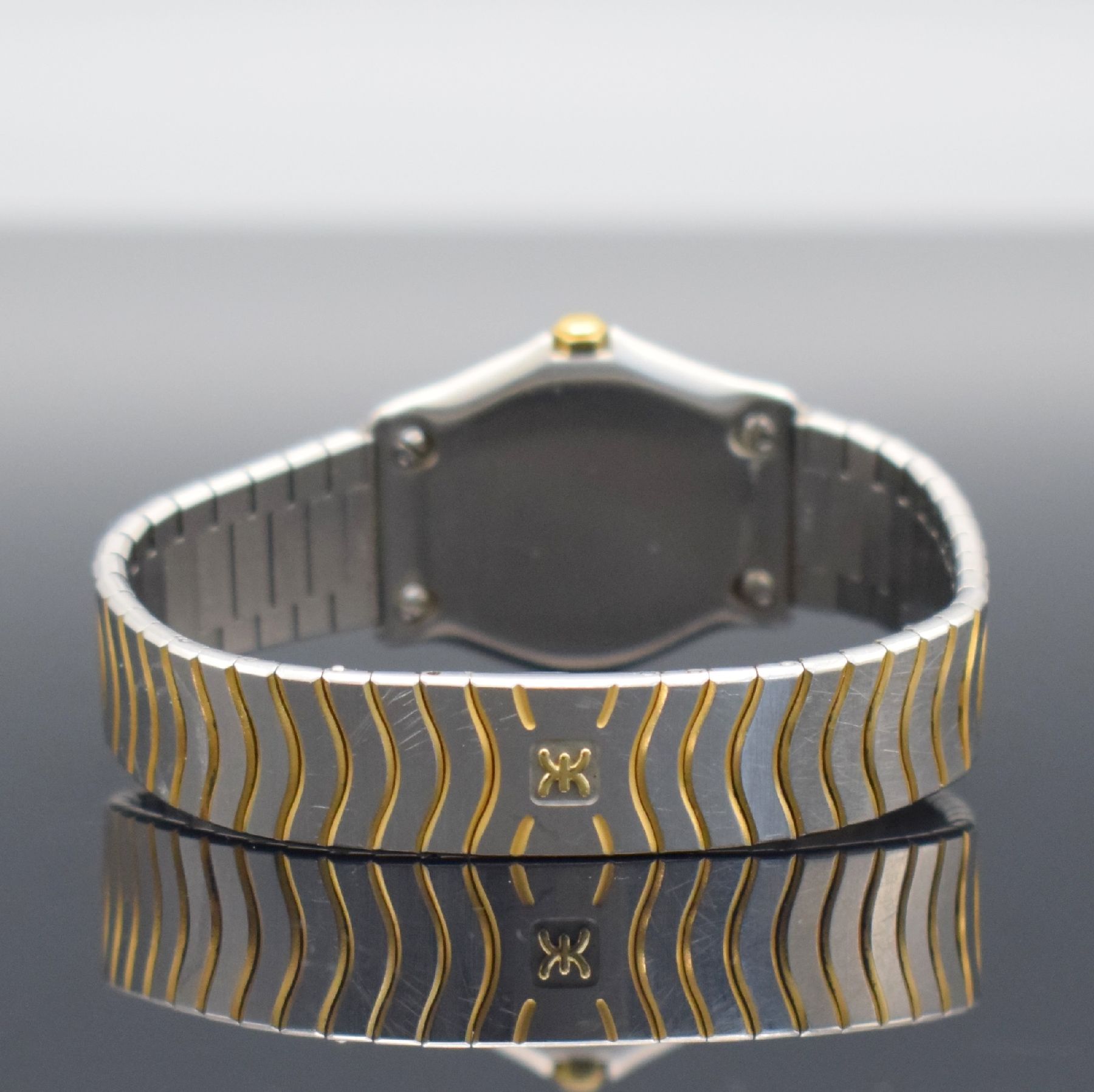 Detail d: EBEL Damenarmbanduhr Classic Wave Referenz 183908, Schweiz um 1993, quarz, Edelstahl/Gold kombiniert inkl. Wellengliederband m. Faltschl., Lünette ...