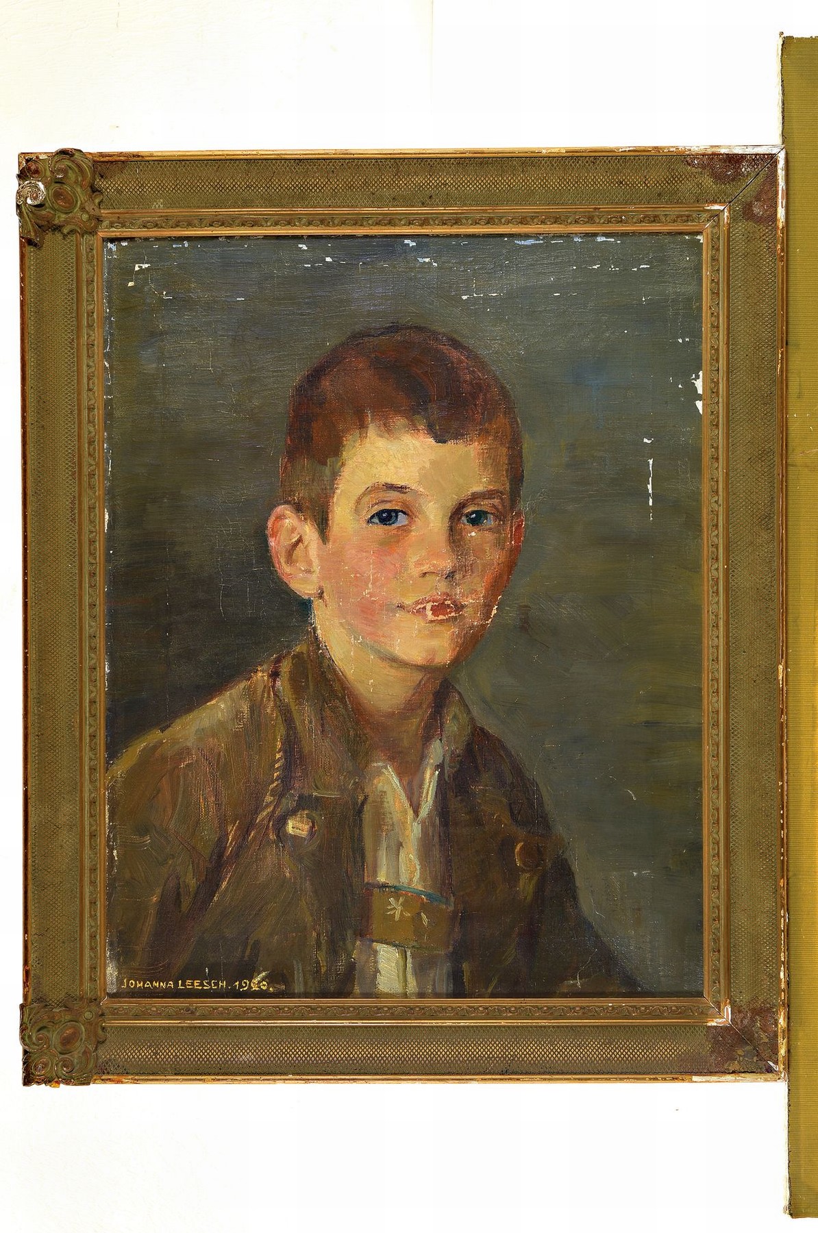 Detail k: Johanna Leesch, nachgewiesen um 1910-20 in Posen, vgl. Staatsarchiv preussischer Kulturbesitz, hier Porträt eines Jungen, Öl/Lwd, links unten ...
