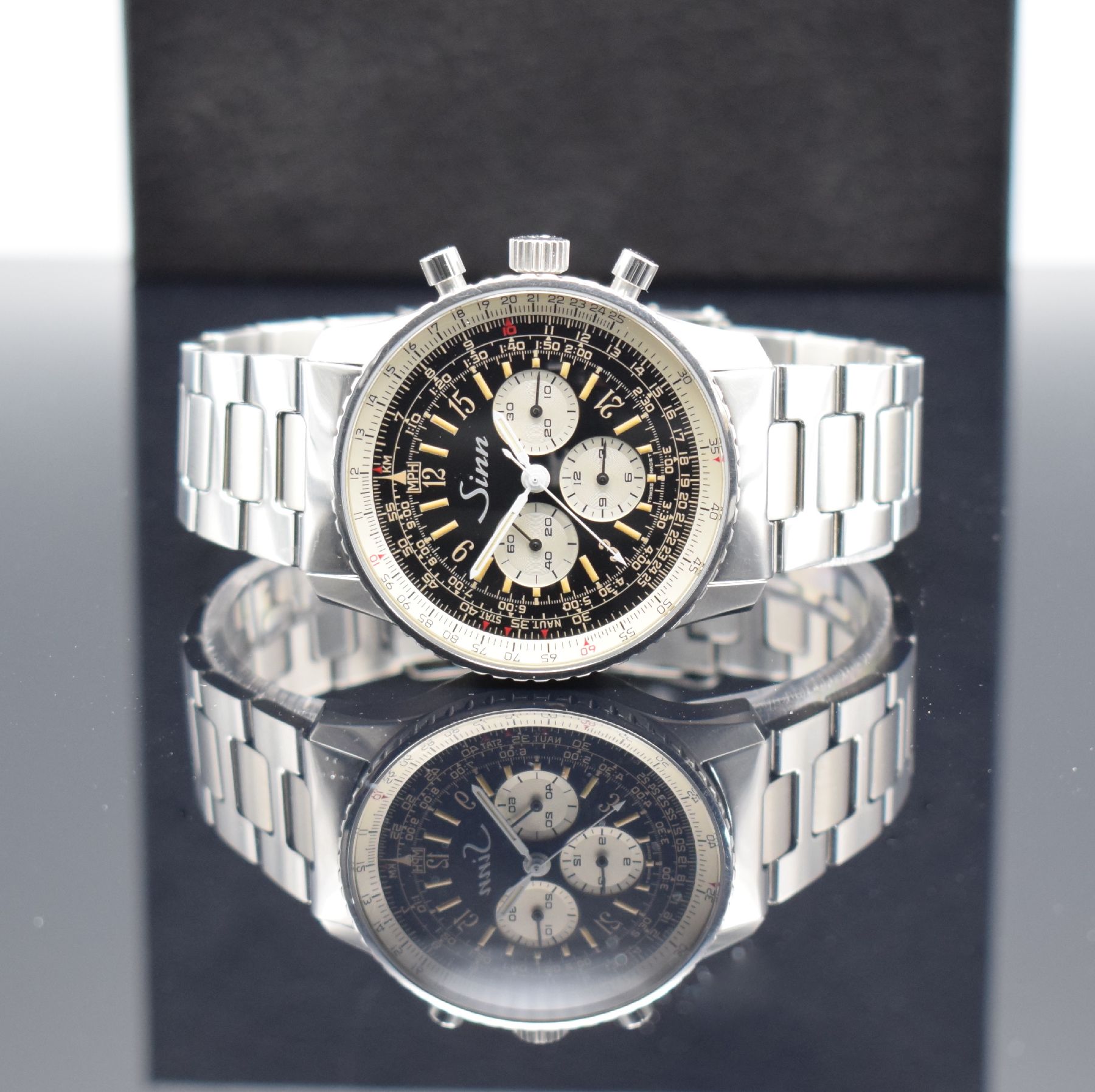 SINN seltener Chronograph Navigationsuhr 903 mit 24-Std.-Anzeige, Schweiz um 1995, Handaufzug, beids. vergl. Edelstahlgeh. inkl. Sinn Gliederband m. ...