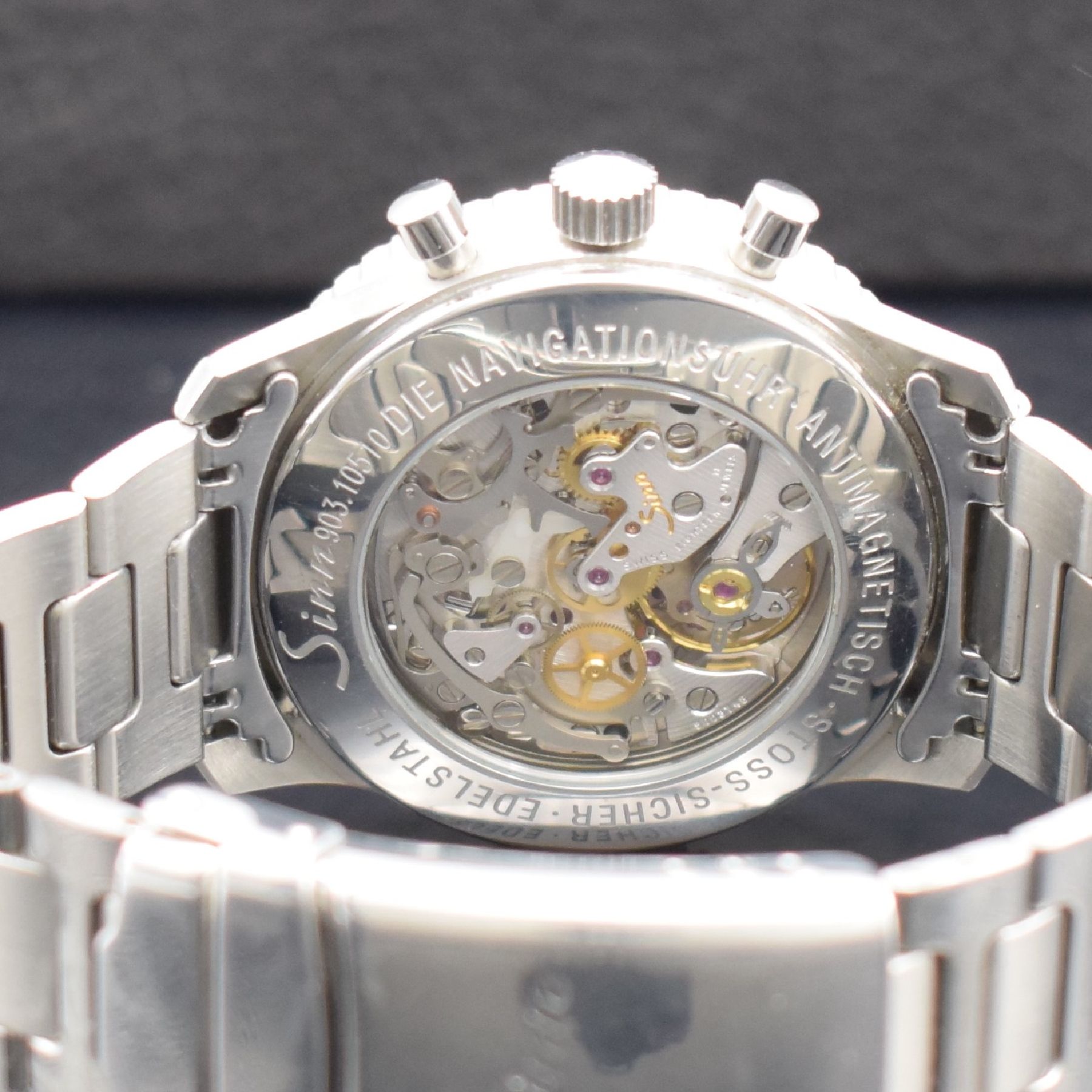 Detail h: SINN seltener Chronograph Navigationsuhr 903 mit 24-Std.-Anzeige, Schweiz um 1995, Handaufzug, beids. vergl. Edelstahlgeh. inkl. Sinn Gliederband m. ...