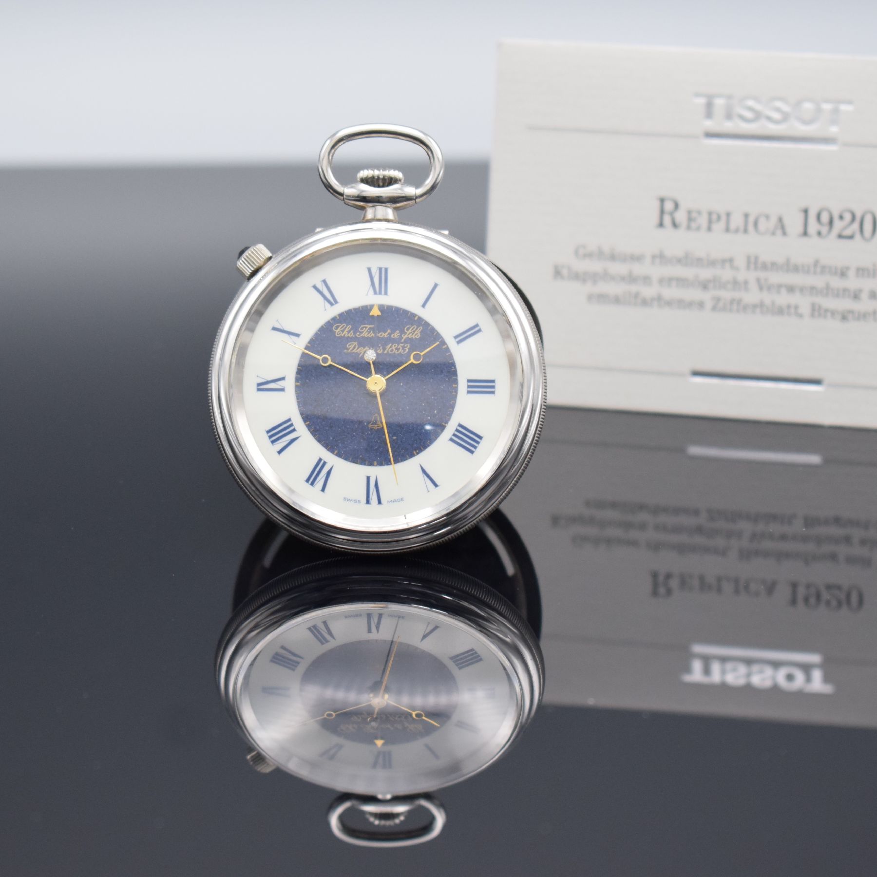TISSOT Replica 1920 offene Taschenuhr mit Wecker, Schweiz um 1990, rhod. aufstellbares Gehäuse, emailfarb. Zifferbl., mittig blau lackiert, ...