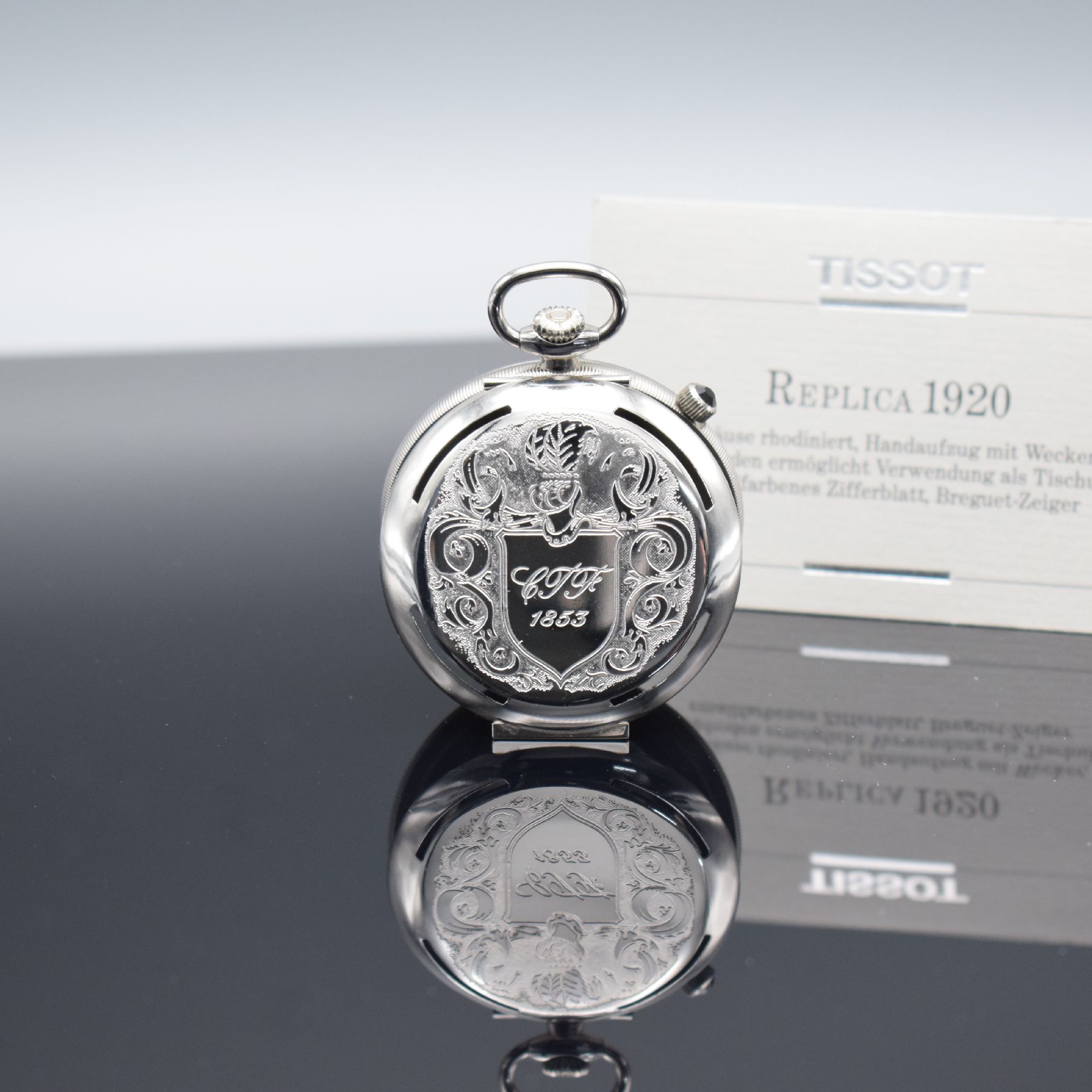 Detail d: TISSOT Replica 1920 offene Taschenuhr mit Wecker, Schweiz um 1990, rhod. aufstellbares Gehäuse, emailfarb. Zifferbl., mittig blau lackiert, ...