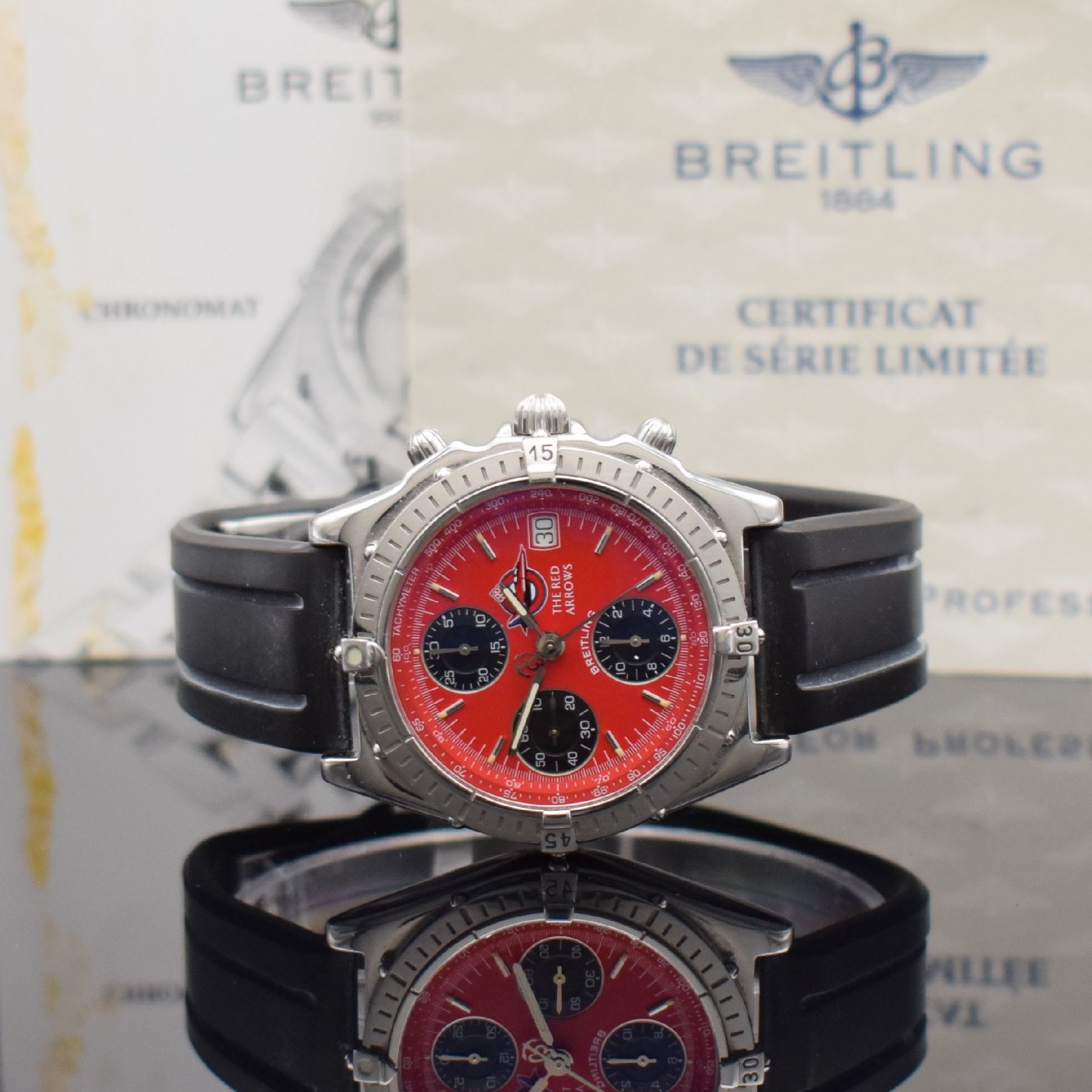 BREITLING seltener Chronomat Sonderserie The Red Arrows, Automatik, Ref. A13050.1, herausgegeben zu Ehren gleichnamiger Kunstflugstaffel 1965 - 1996, ...