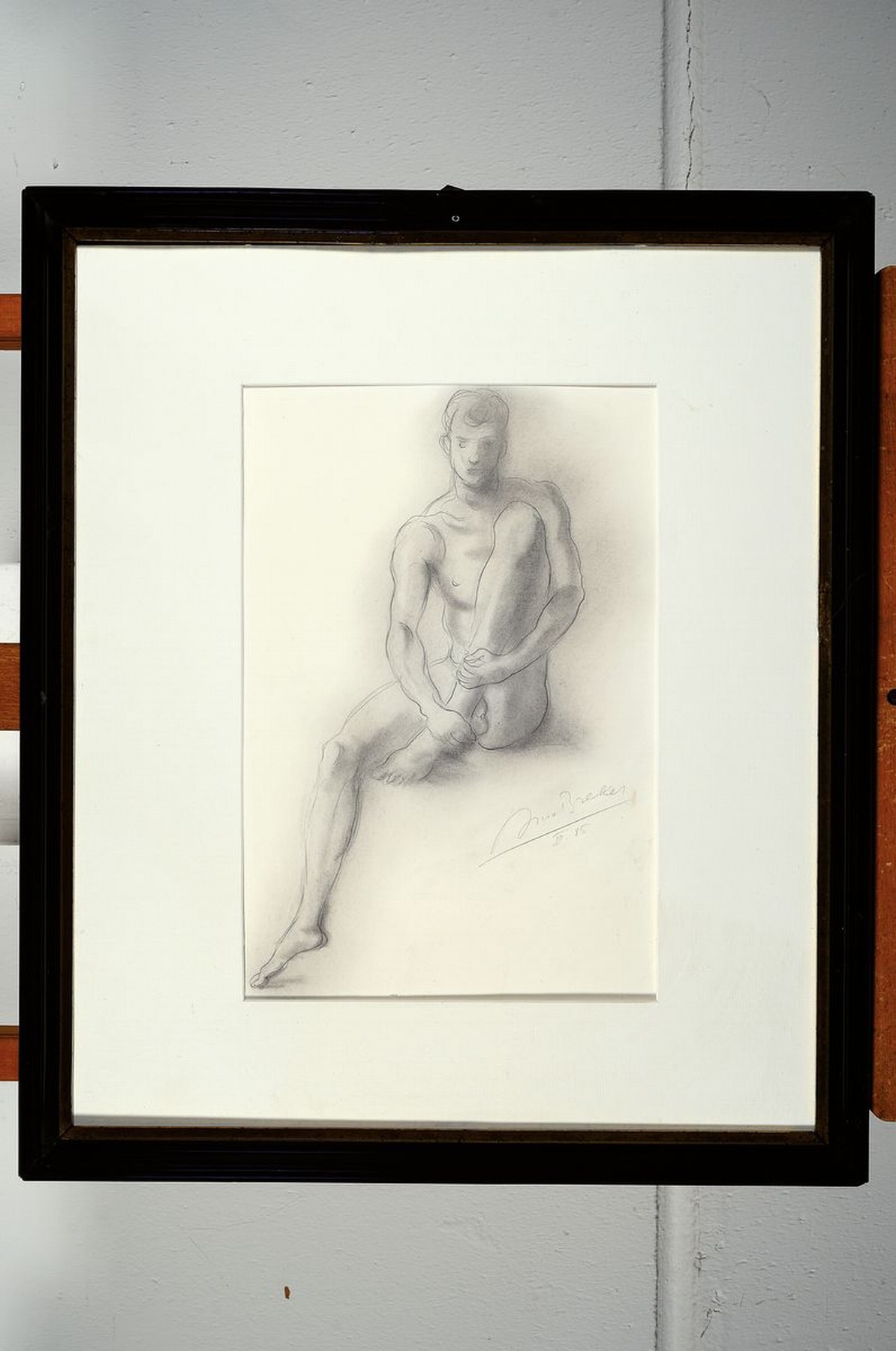 Detail k: Arno Breker, 1900 - 1991, Litho, Männerakt, re. u. signiert und dat. III 85, Papier leicht verletzt, ca. 36 x 23 cm, Rahmen