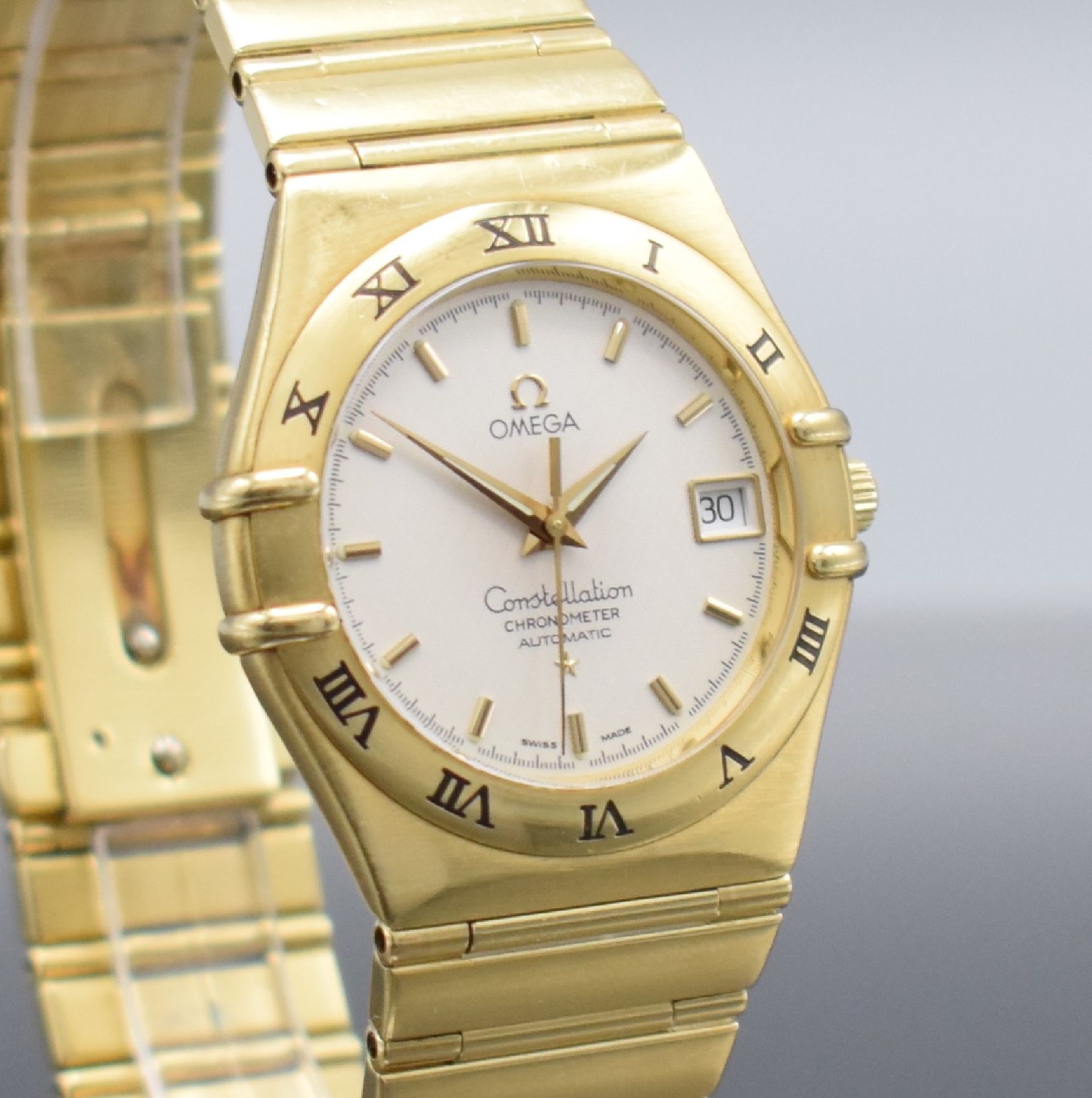 Detail f: OMEGA Herrenarmbanduhr Constellation Chronometer in GG 750/000 Referenz 368.1201, Automatik, Schweiz um 1995, massives Goldgeh. inkl. Gliederband m. ...