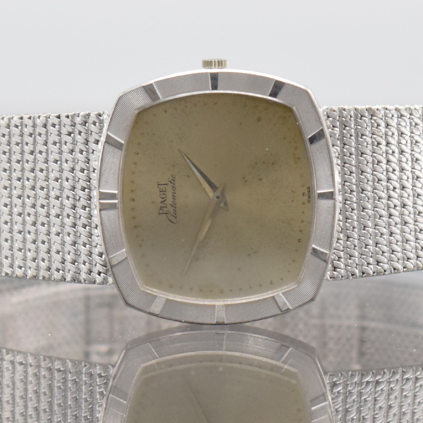 Detail a: PIAGET feine Armbanduhr in WG 750/000 Referenz 12421R1, Automatik, Schweiz 1970er Jahre, 2-teil. Geh., Indexlünette, Boden 4-fach verschr., silb. ...
