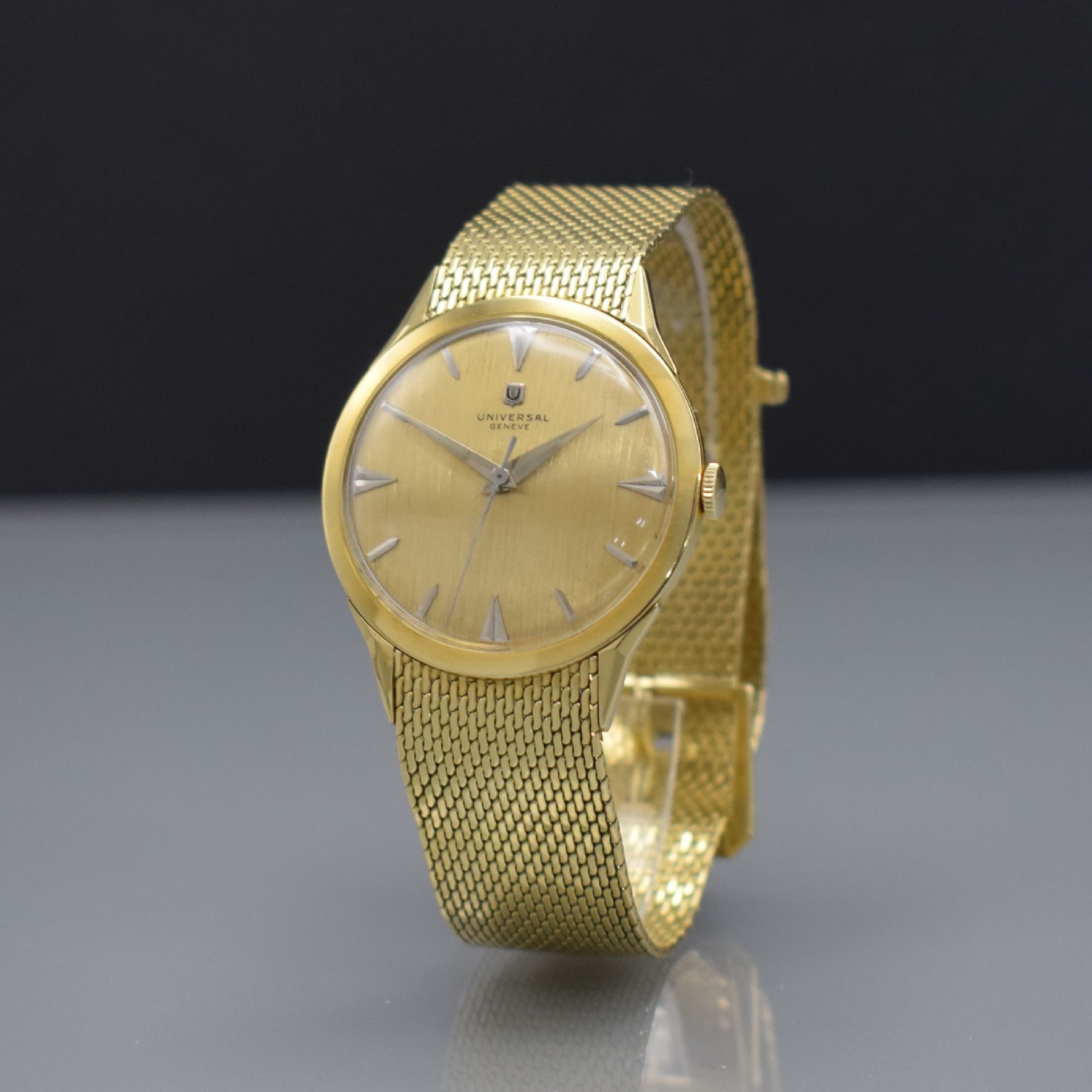 Detail b: UNIVERSAL GENEVE Herrenarmbanduhr in GG 750/000 Referenz 106548-1, Handaufzug, Schweiz um 1960, 3-teil. Geh., Boden & Glasrand aufgedr., spezielles ...