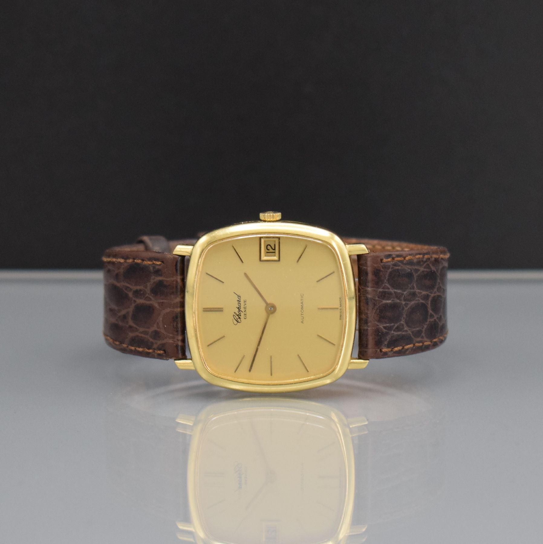 CHOPARD Herrenarmbanduhr in GG 750/000, Schweiz um 1990, Automatik mit Micro-Rotor, Ref. 2110, 2-teil. Gehäuse, Boden aufgedr., gold. Zifferbl. m. ...