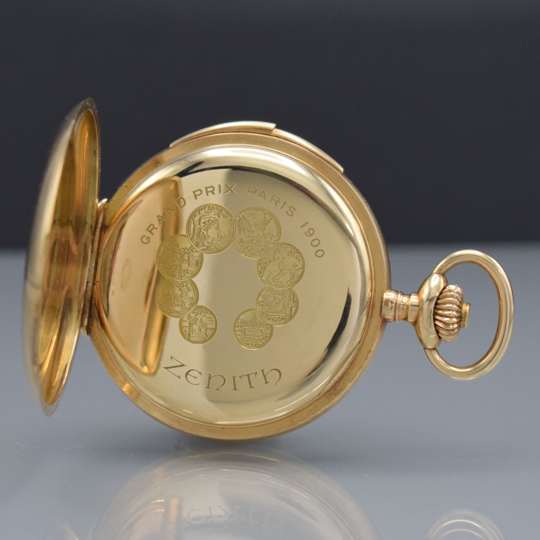Detail k: ZENITH Herrensavonette mit Repetition in GG 585/000, Schweiz um 1910, glattes 3-Deckel Goldgeh., schönes Schmuckmonogr. auf dem Sprungdeckel, ...