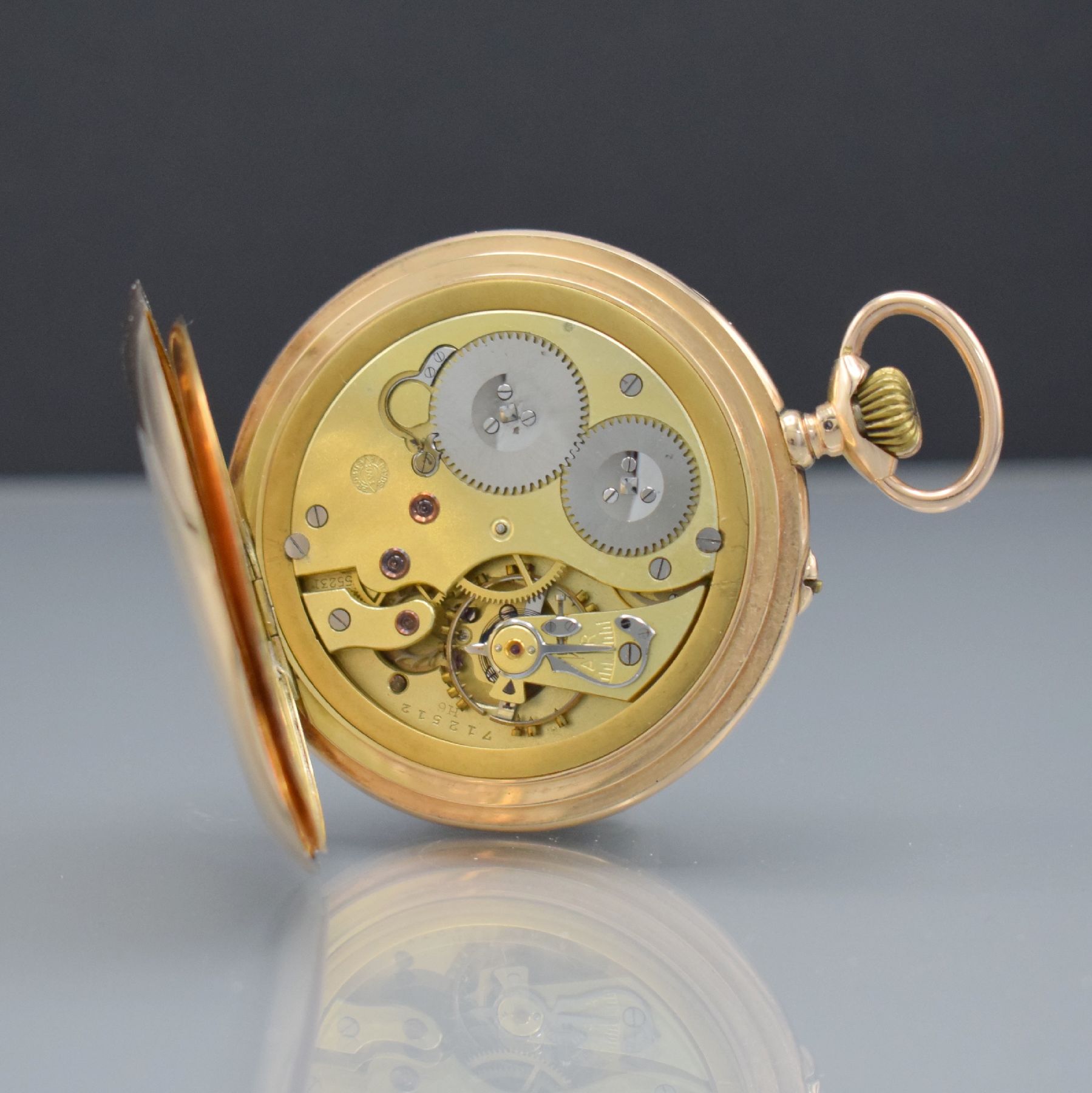 Detail e: IWC offene Taschenuhr in RoseG 585/000, Schweiz um 1918, 2-Deckel Goldgeh. dell., Emailzifferbl. m. arab. Zahlen riss./besch., Stahlzeiger, verg. ...
