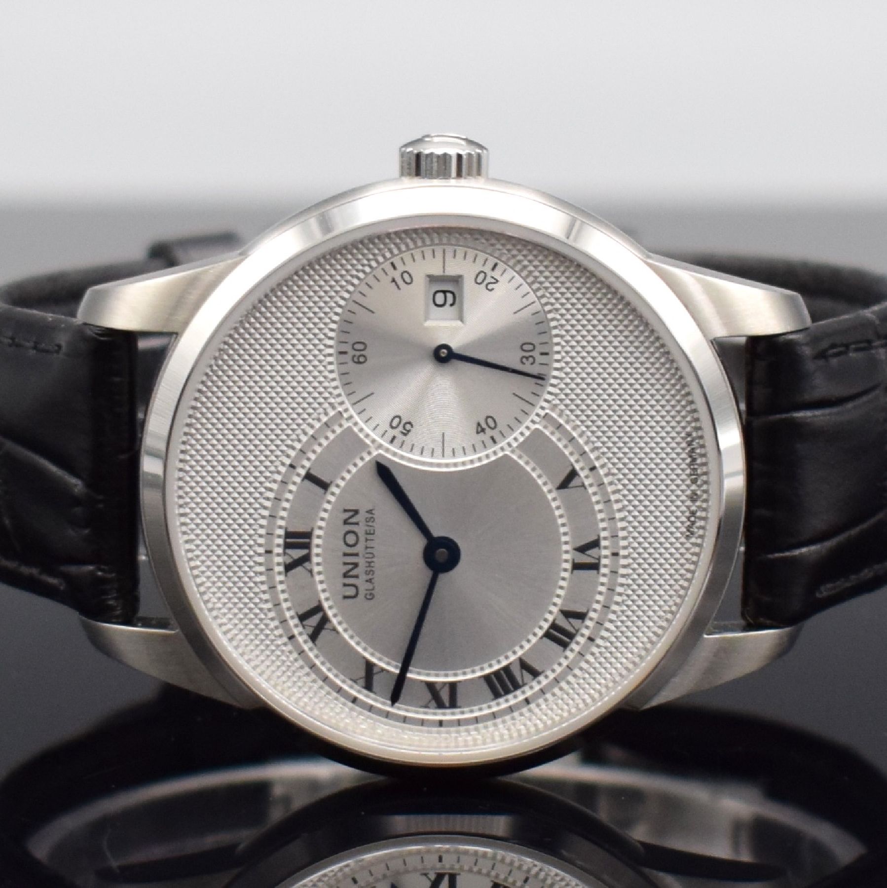 Detail a: UNION GLASHÜTTE/SA. 1893 große Sekunde Herrenarmbanduhr mit ausgefallener Anzeige, Deutschland um 2015, Ref. D007.444A, Automatik, beids. vergl. ...