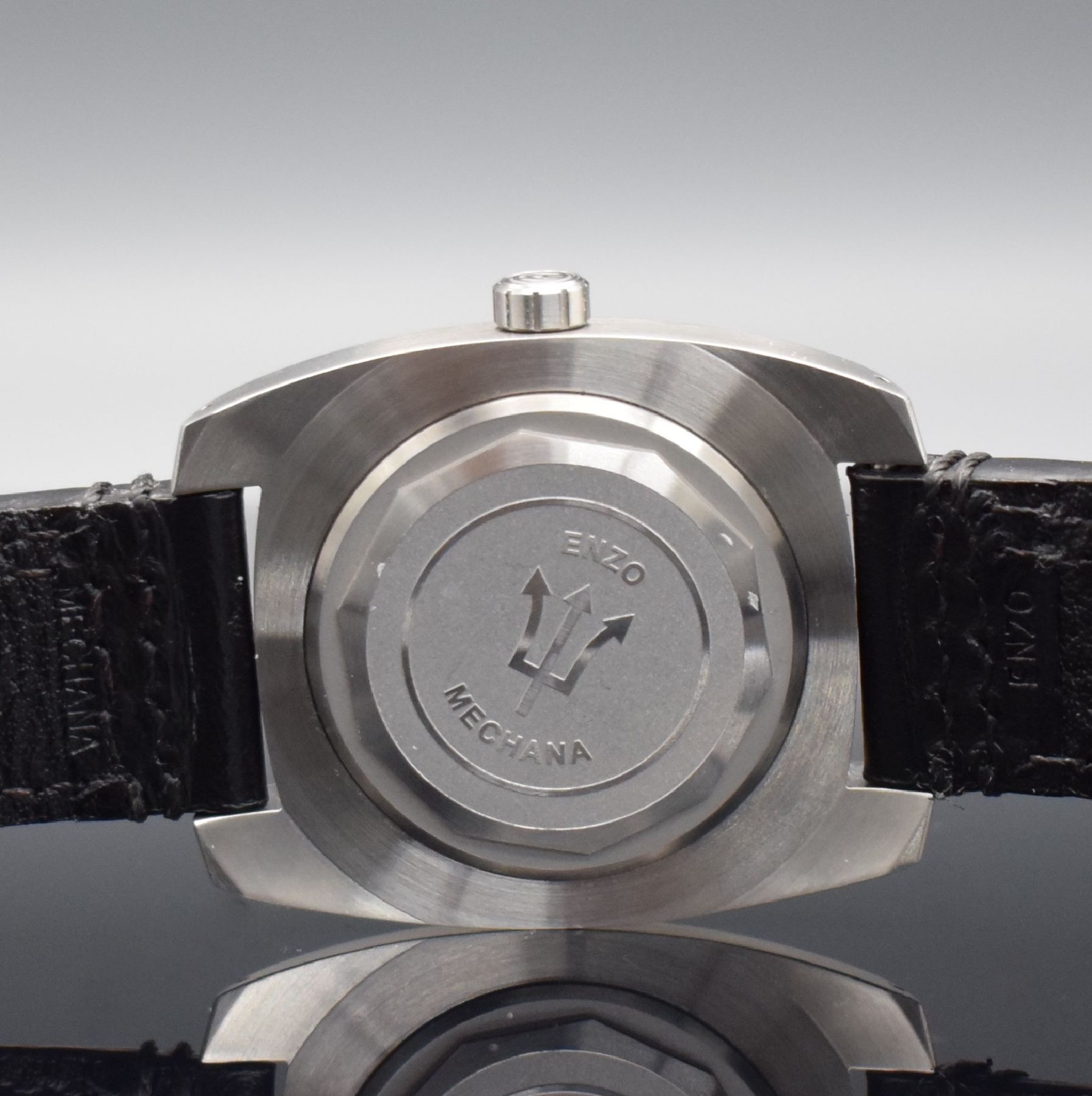 Detail e: ENZO MECHANA Acqua 1650FT Herrenarmbanduhr mit Tauchereigenschaften, um 2019, Automatik, massives verschr. Gehäuse m. Helium-Ventil, eins. drehb. ...