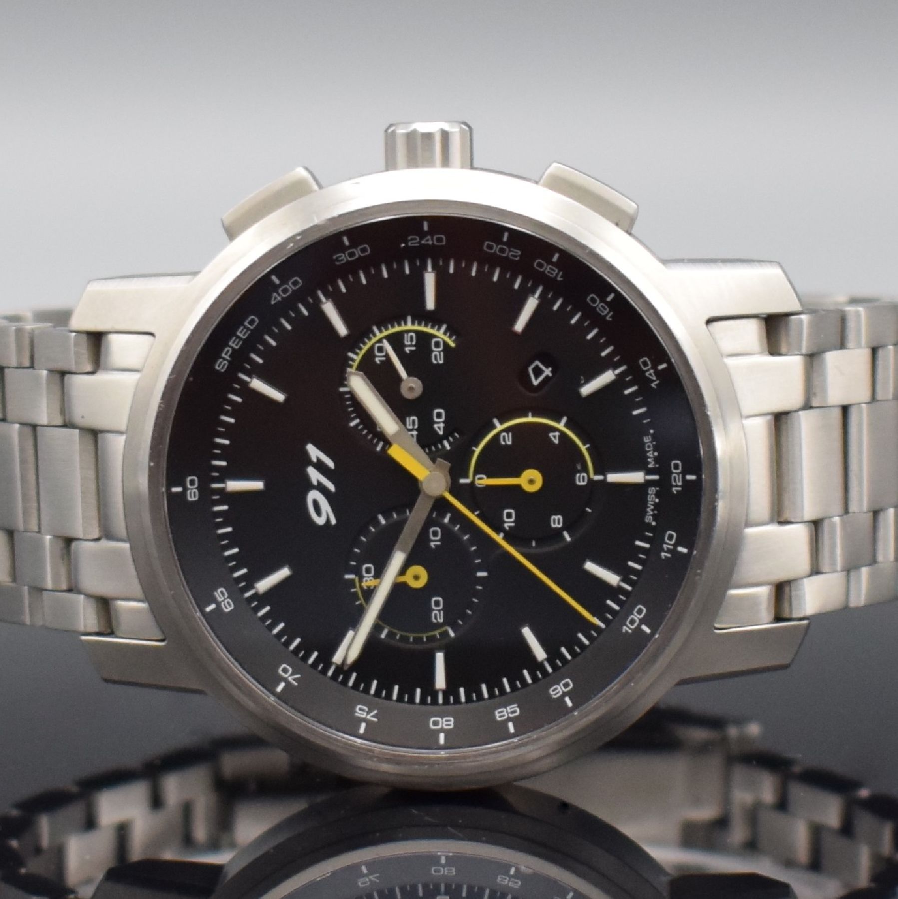 Detail a: PORSCHE DESIGN 911 Classic Chronograph Herrenarmbanduhr, um 2000, quarz, Ref. WAP0700060C, verschr. Edelstahlgeh. inkl. Gliederband m. Faltschl., ...