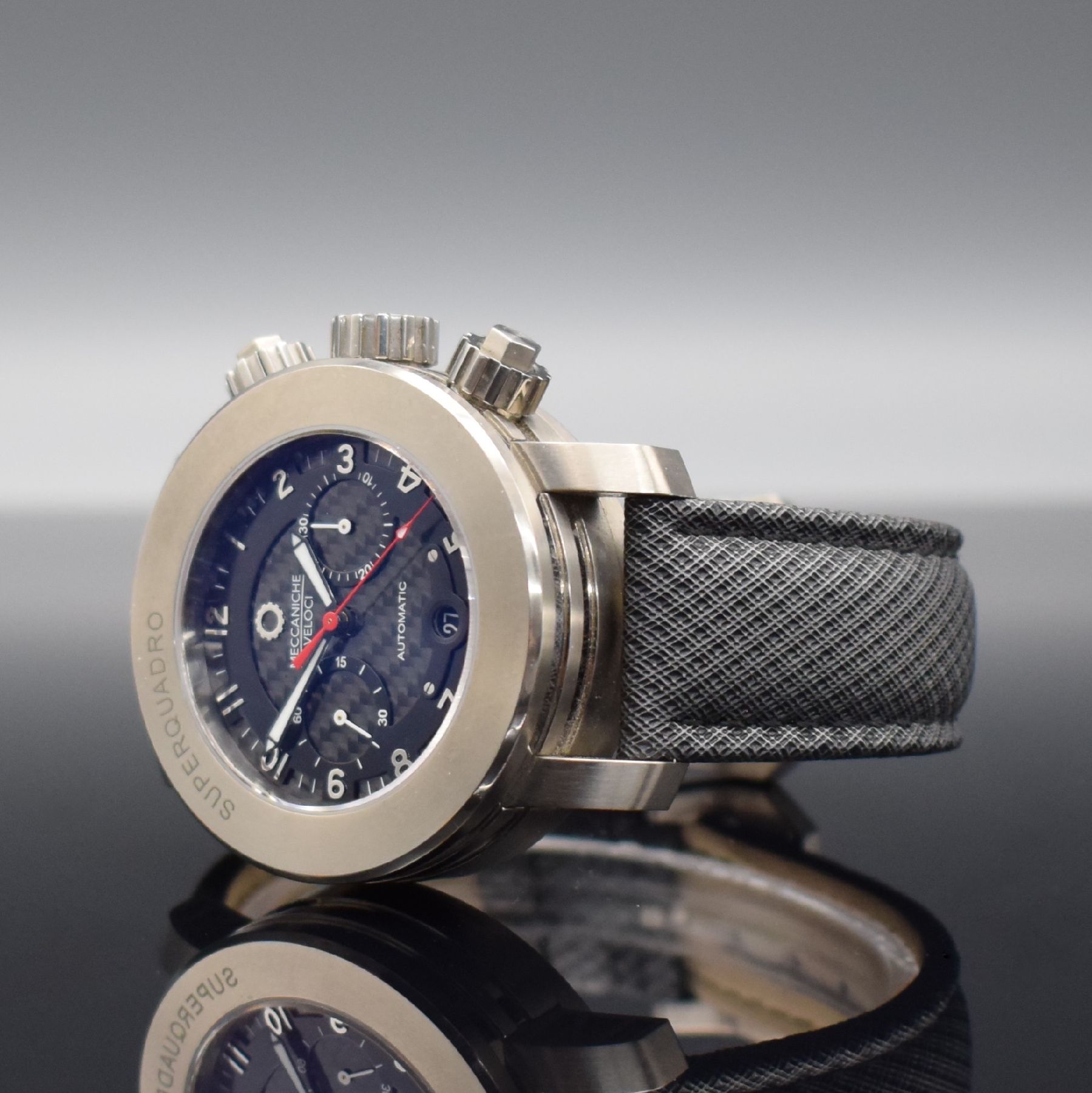 Detail b: MECCANICHE VELOCI Superquadro große Herrenarmbanduhr mit Chronograph, Italien um 2015, Automatik, beids. vergl. & verschr. Geh. in Titan, ...
