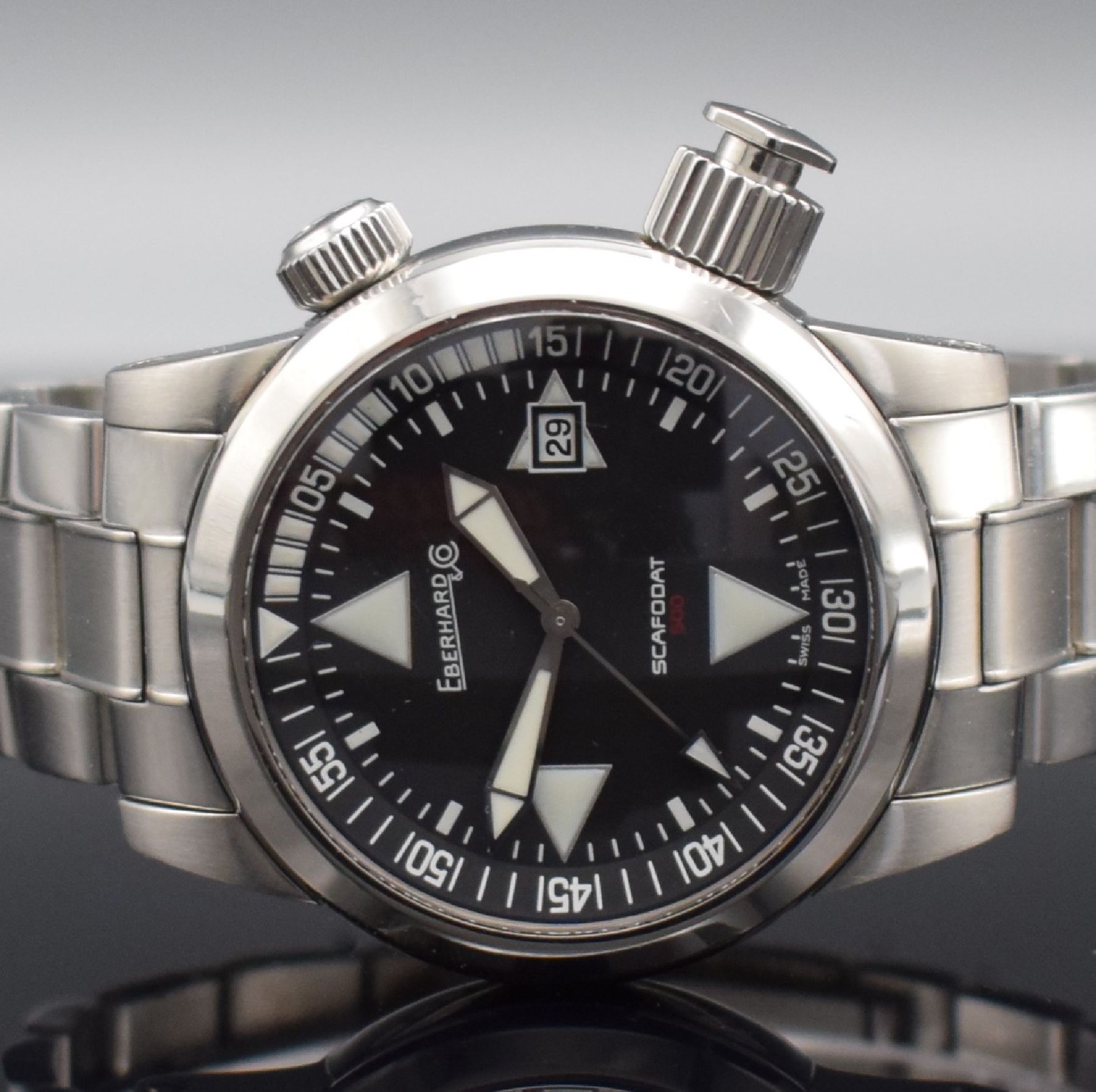 Detail a: EBERHARD & Co. SCAFODAT 500 Herrenarmbanduhr, Schweiz um 2010, Automatik, Ref. 41025, verschr. Gehäuse in Edelstahl, orig. Gliederband m. ...