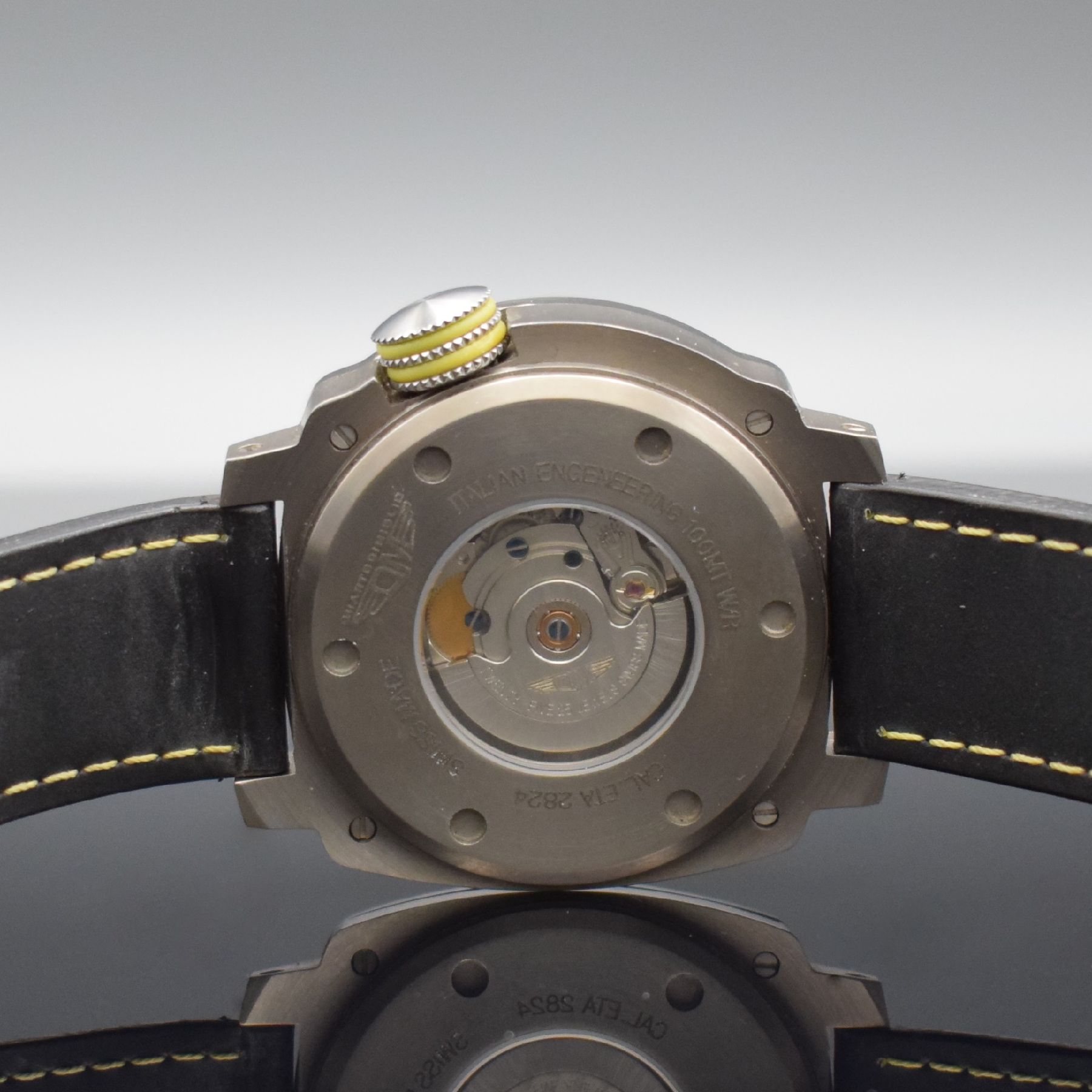 Detail e: QUARTODIMIGLIO Sport ausgefallene große Herrenarmbanduhr, Italien, verk. lt. beil. Garantiekarte 08/2020, Automatik, beids. vergl. & verschr. ...