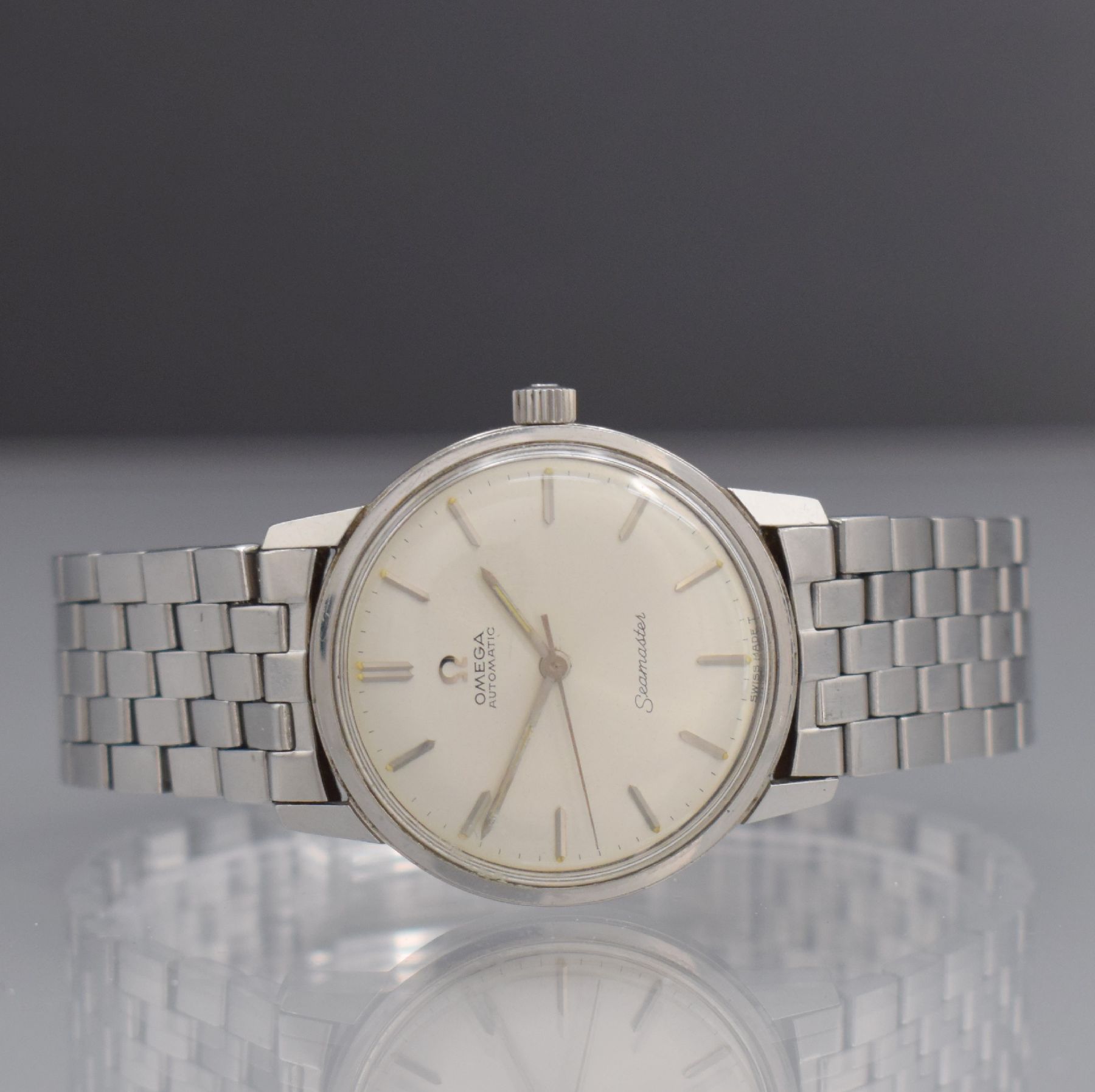 OMEGA Seamaster Herrenarmbanduhr in Stahl, Schweiz um 1968, Automatik, Ref. 165.002, geschr. Boden m. Seamaster-Symbolik, Omega Gliederband m. ...