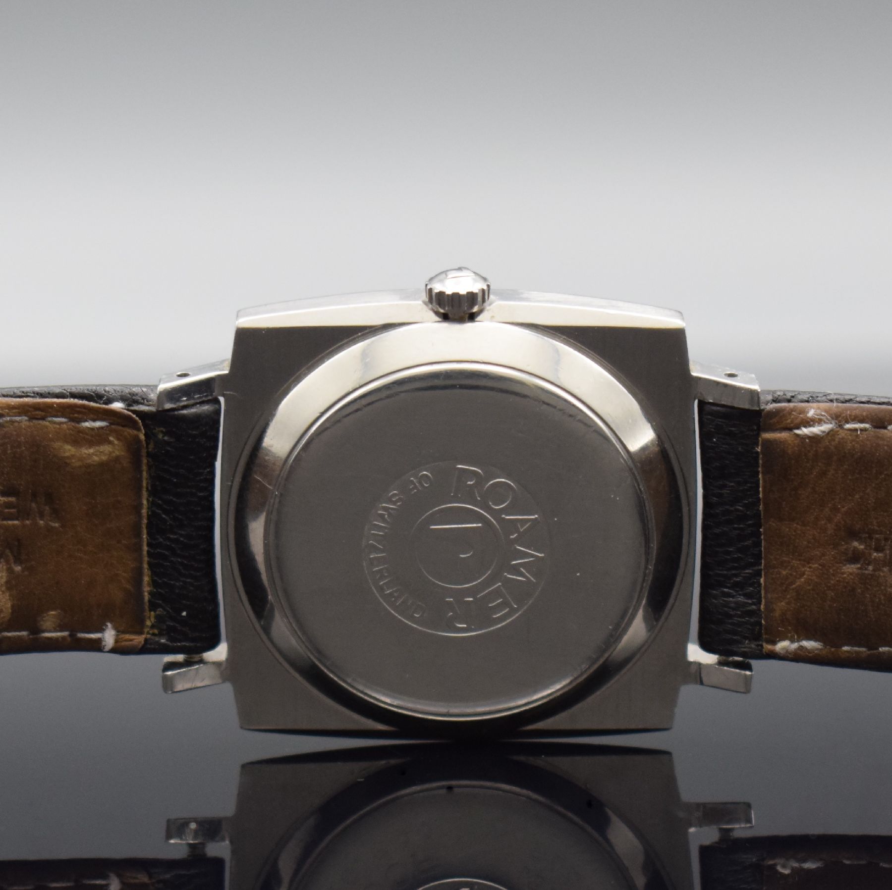 Detail e: ROAMER Herrenarmbanduhr Stingray Roto 44 Date, Automatik, Schweiz 1970er Jahre, Ref. 471-1120.600, kissenförmiges Edelstahlgeh., neutr. Lederband, ...